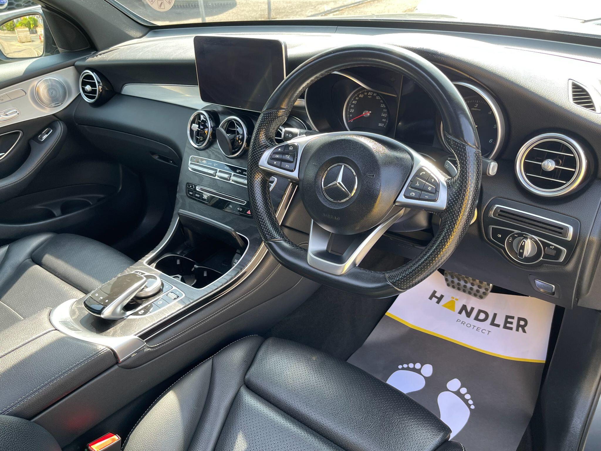 Mercedes-Benz GLC view 35
