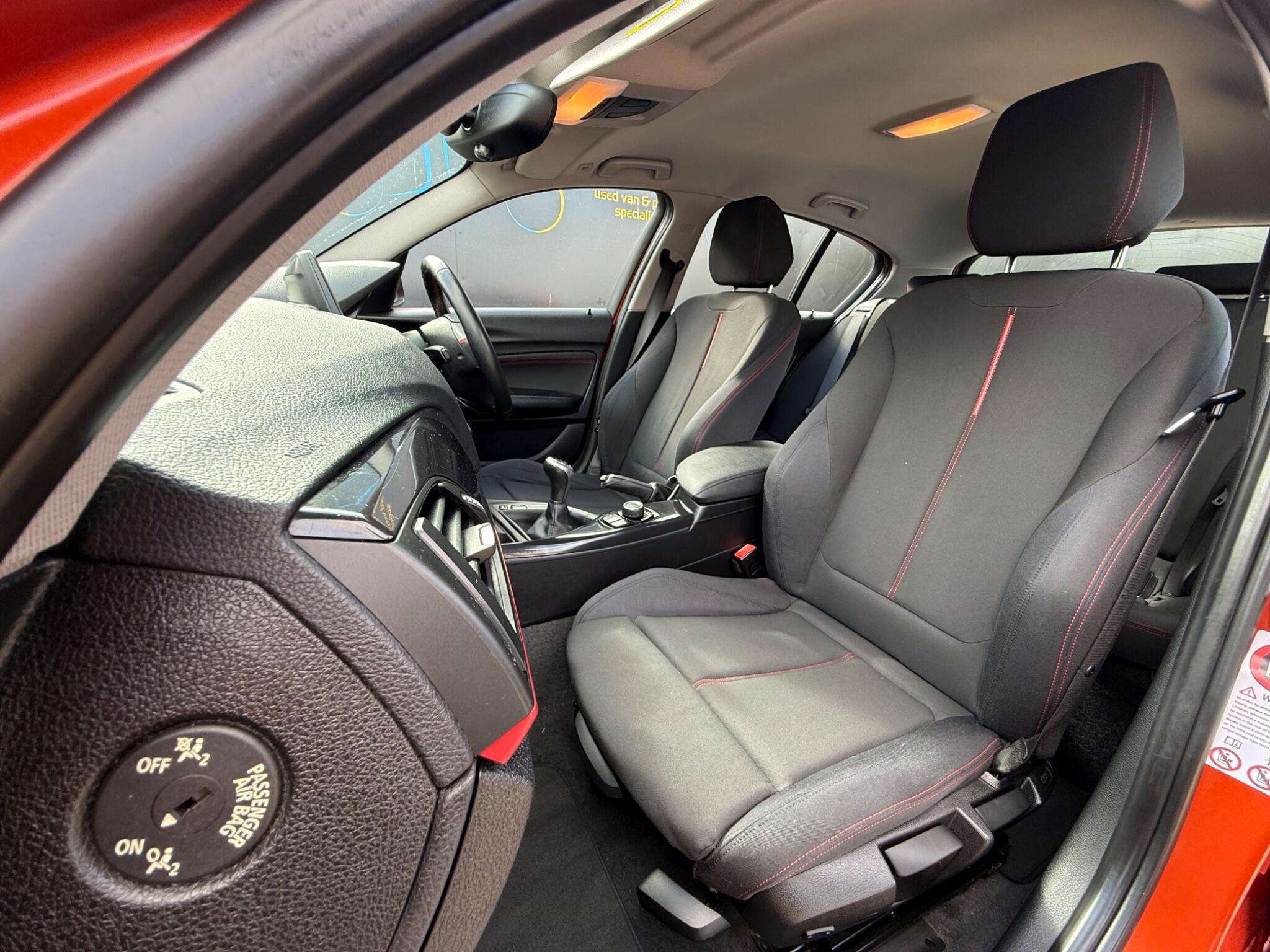 BMW 1 Series view 22