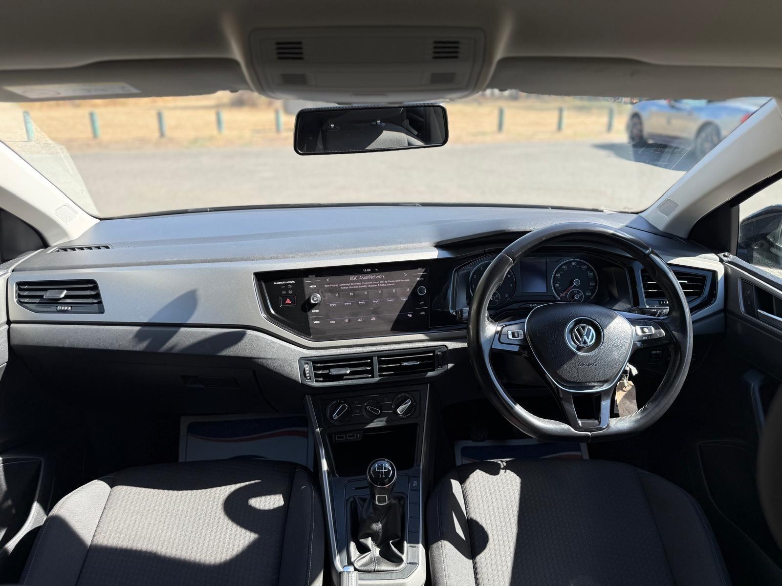 Volkswagen Polo view 25
