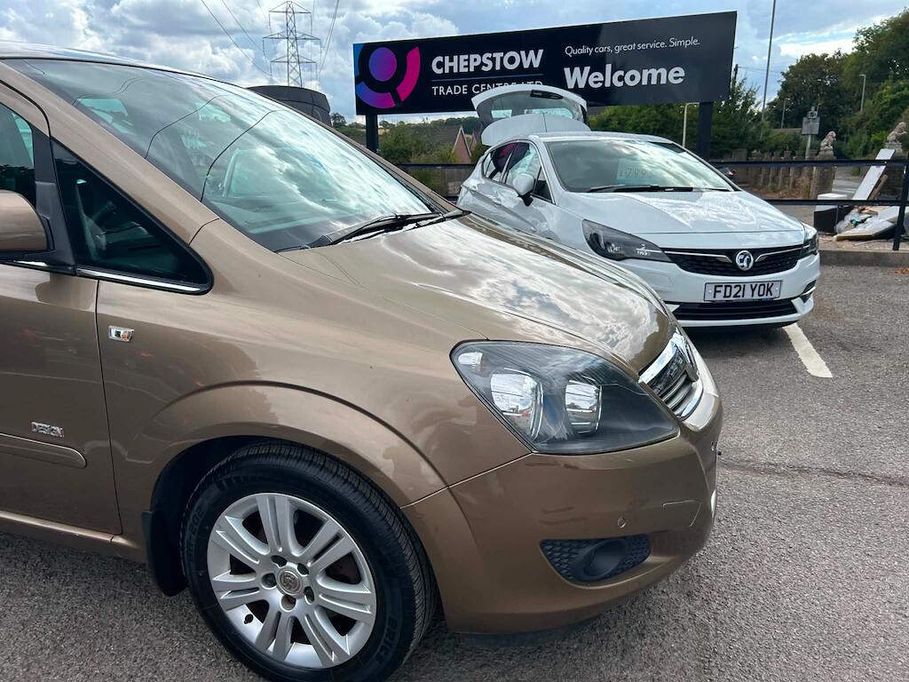 Vauxhall Zafira view 7