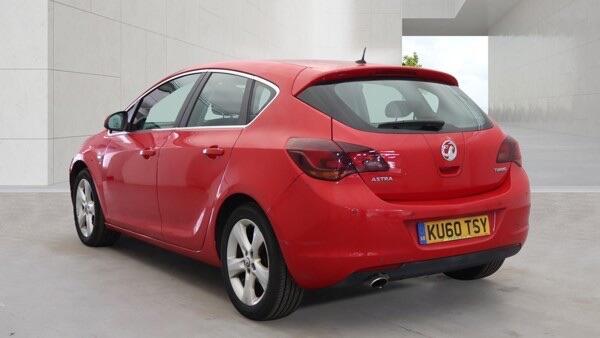 Vauxhall Astra view 3