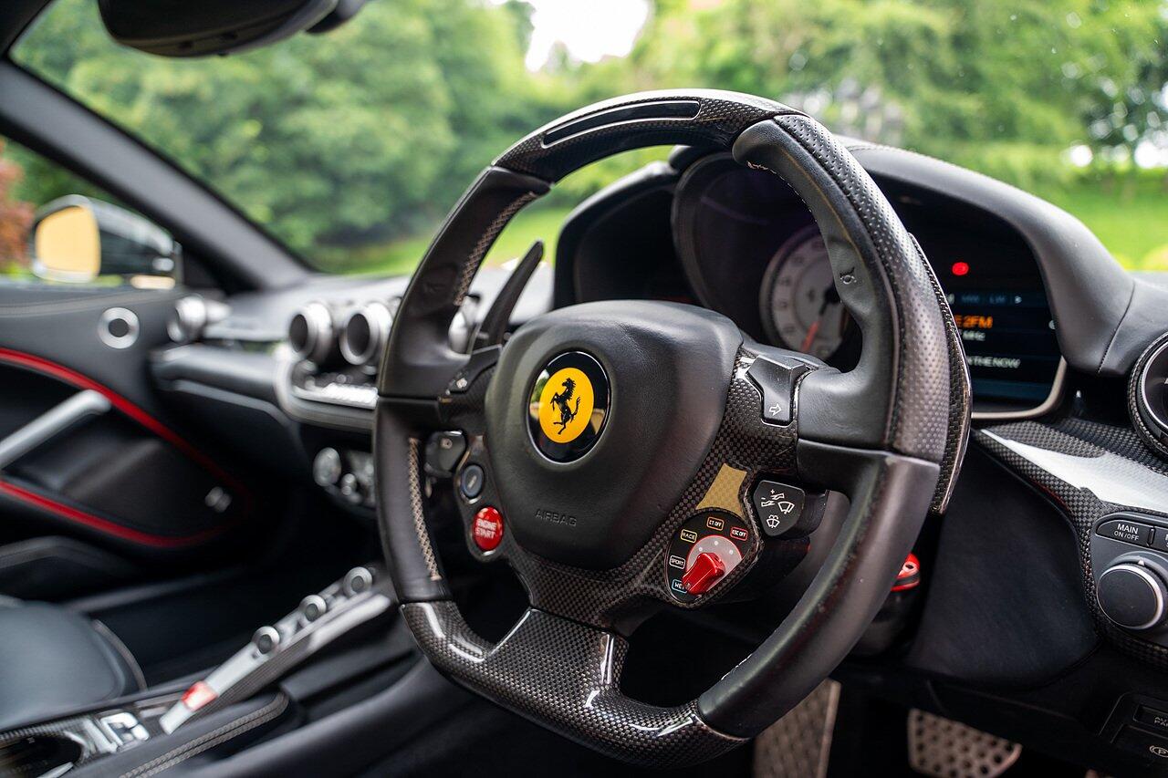 Ferrari F12 view 54