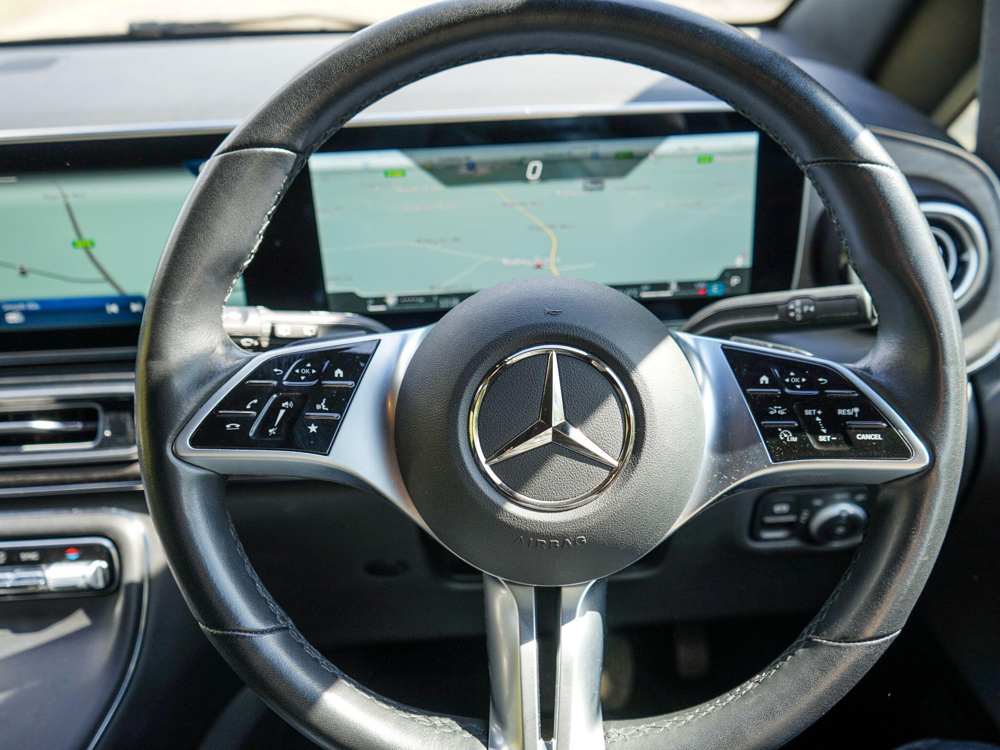Mercedes-Benz V Class view 7