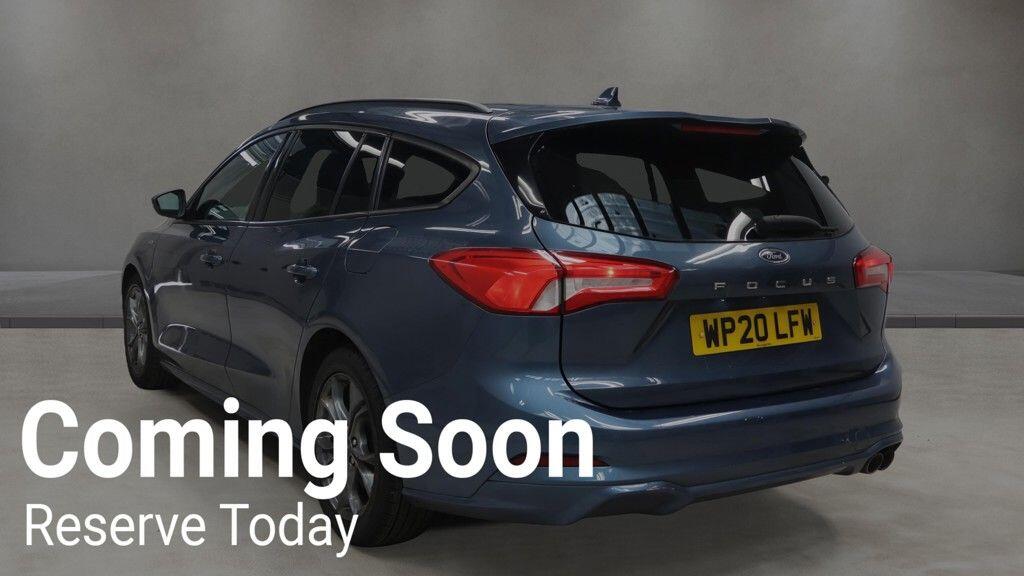 Ford Focus view 3