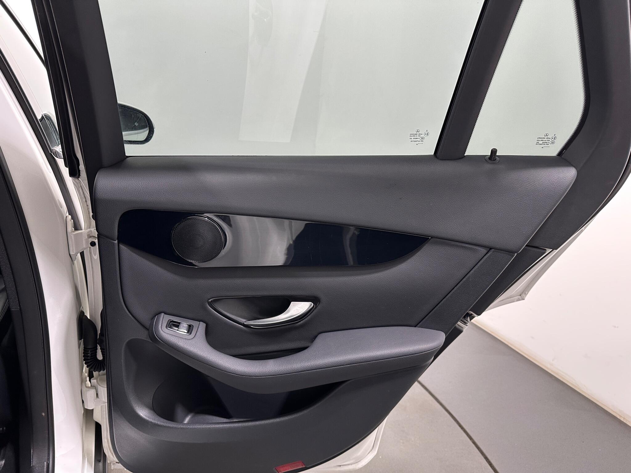 Mercedes-Benz GLC view 43