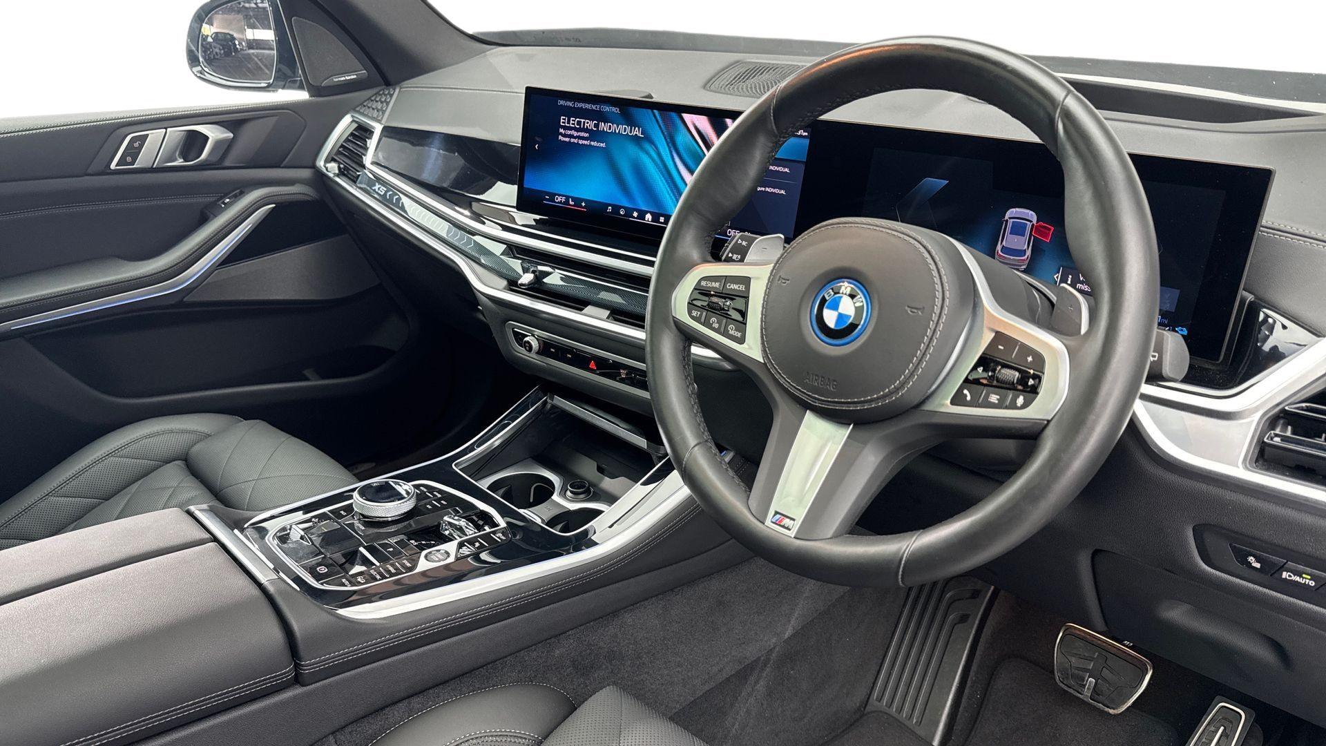 BMW X5 view 6