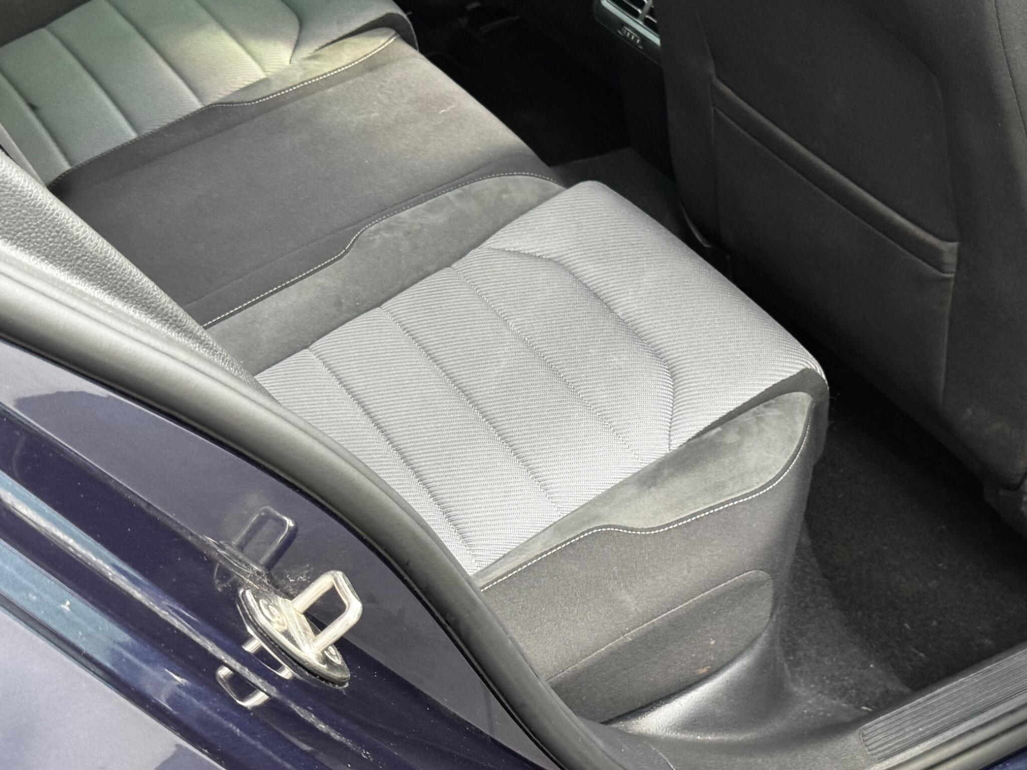 Volkswagen Golf view 46