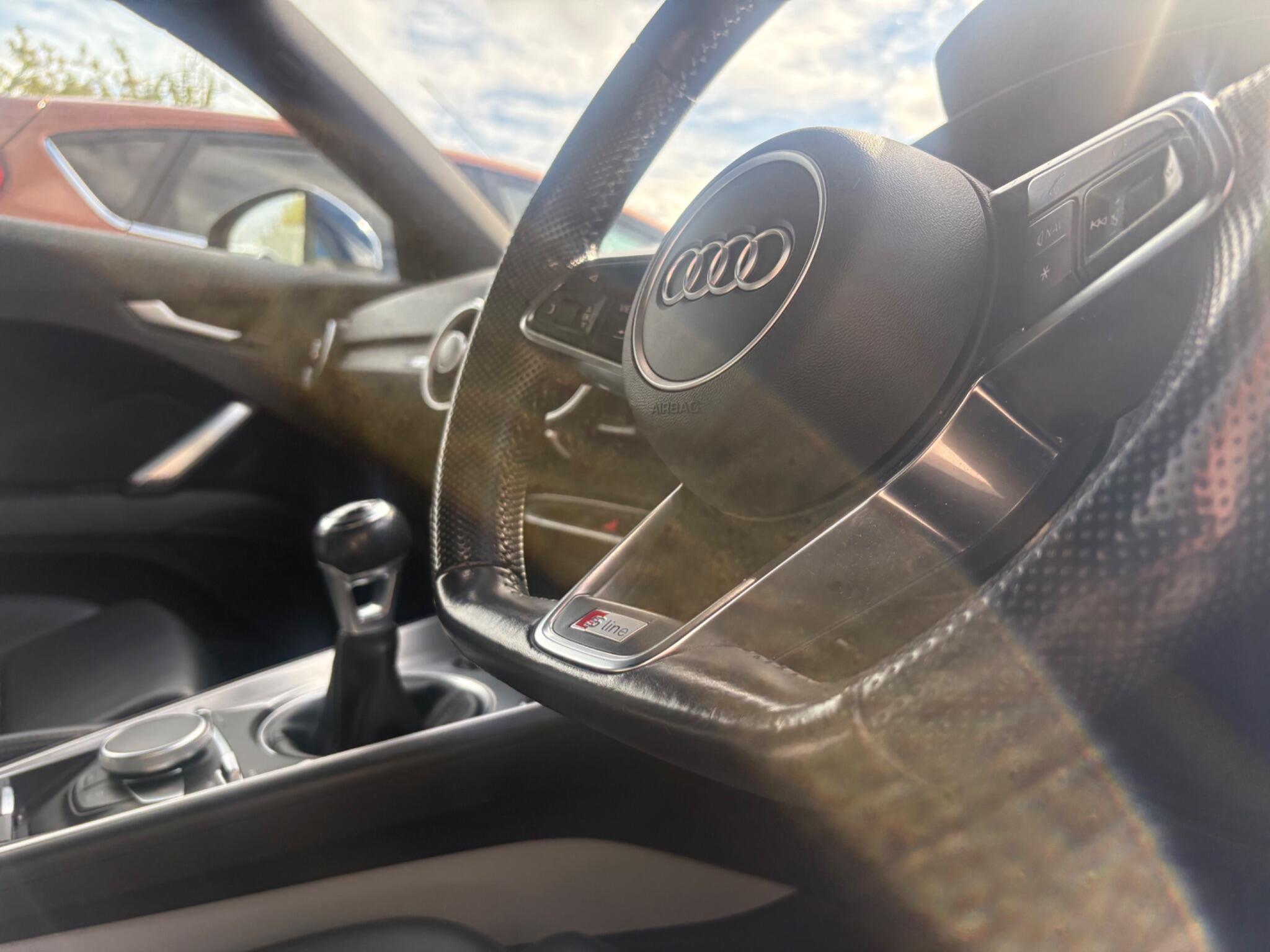Audi TT view 48
