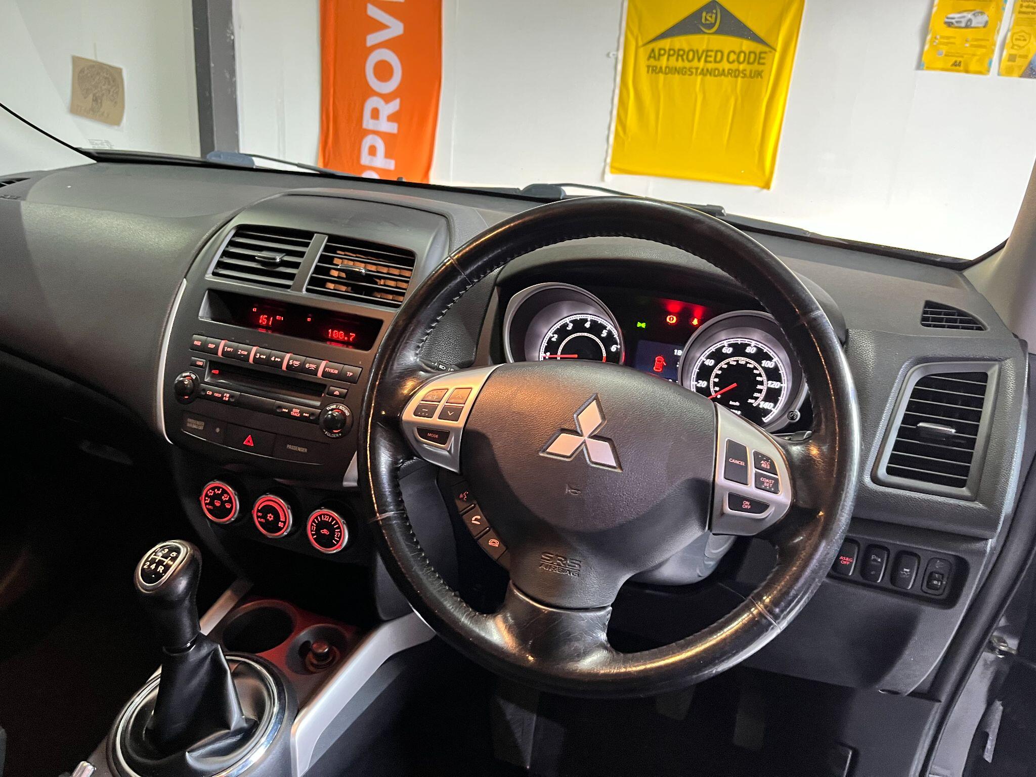 Mitsubishi Asx view 24