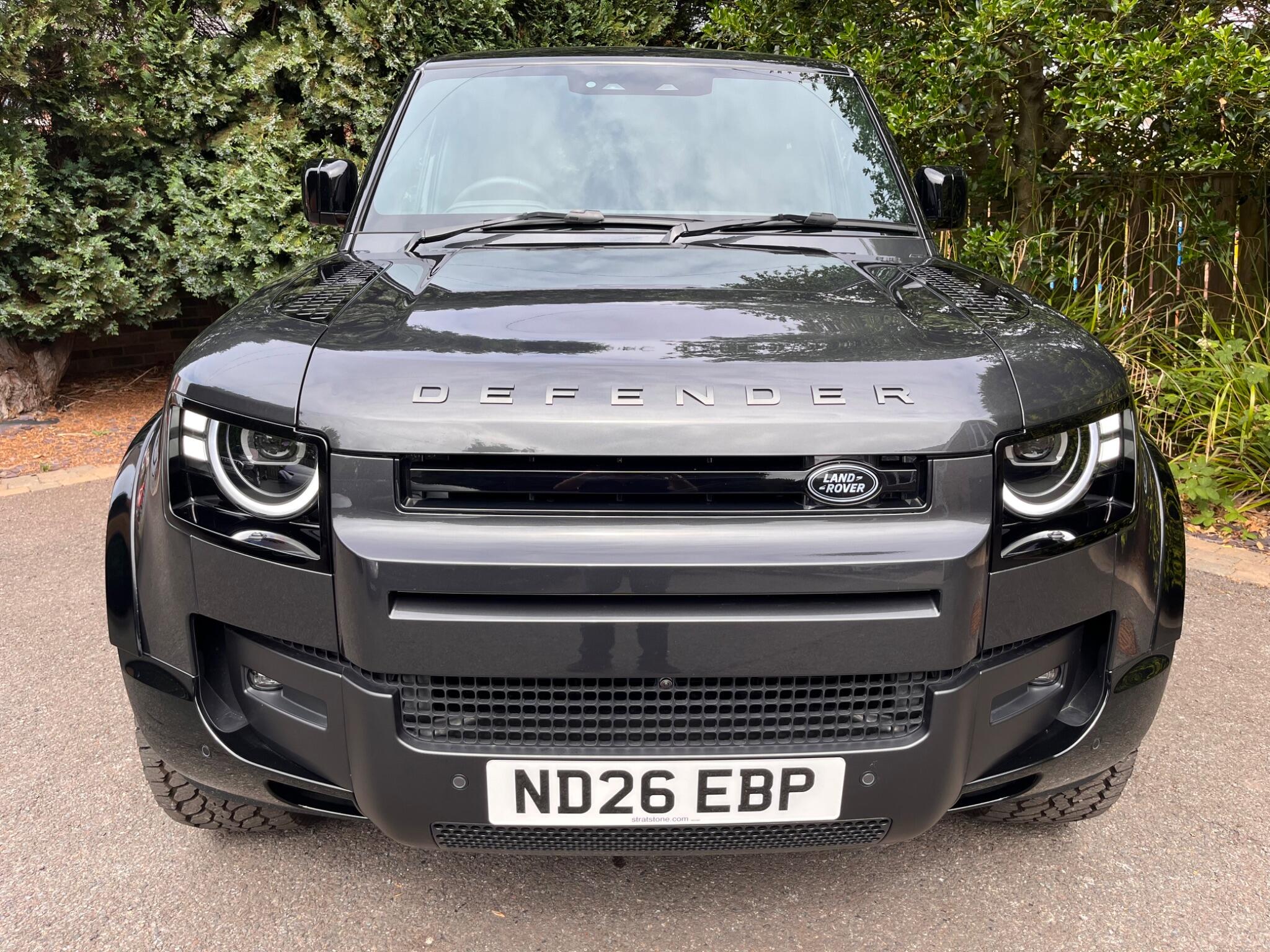Land Rover Defender view 23