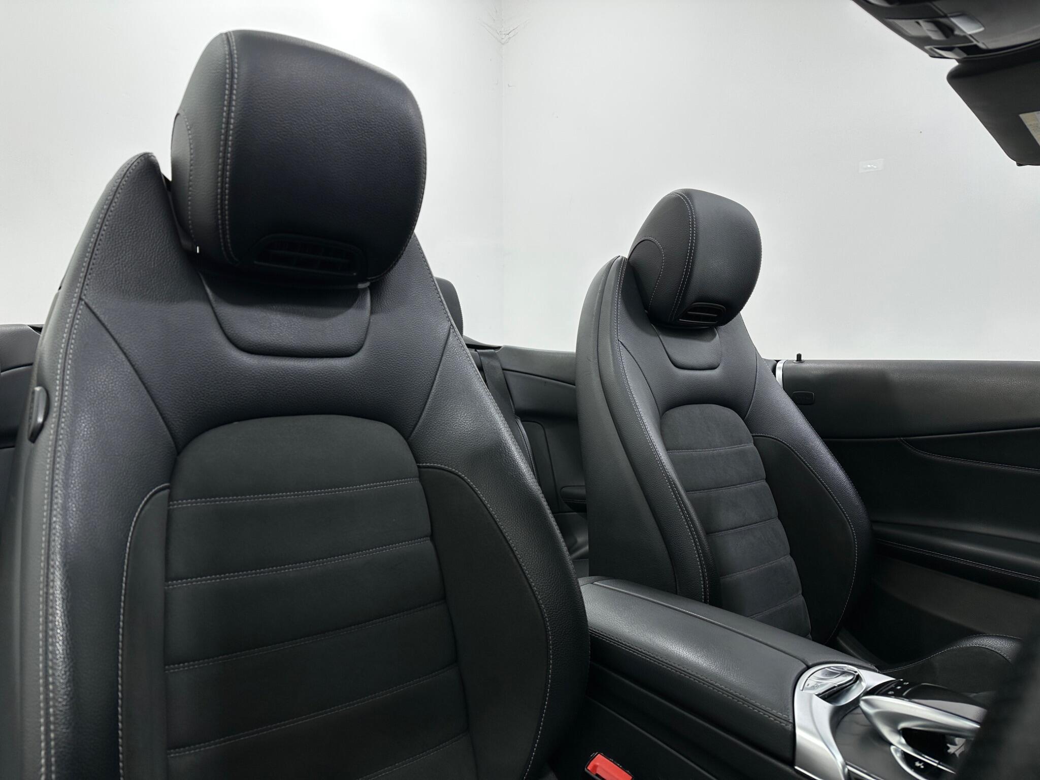 Mercedes-Benz C-Class view 35