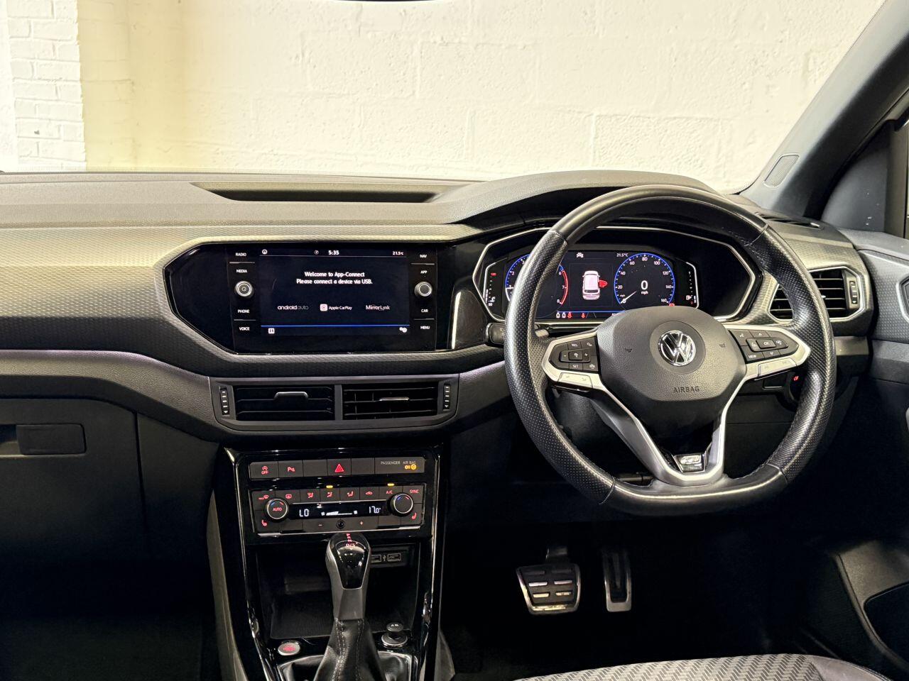 Volkswagen T-Cross view 28