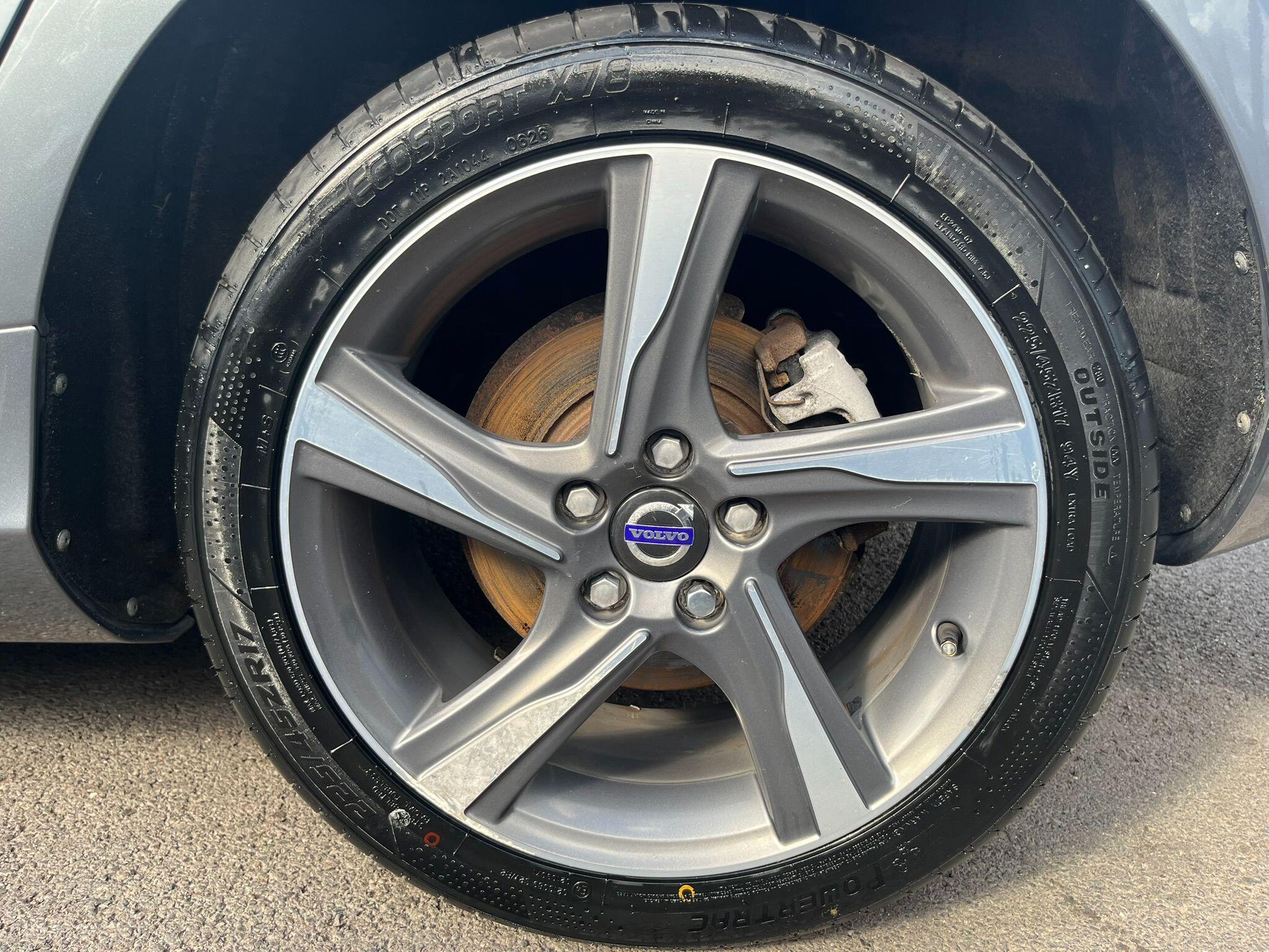 Volvo V40 view 38