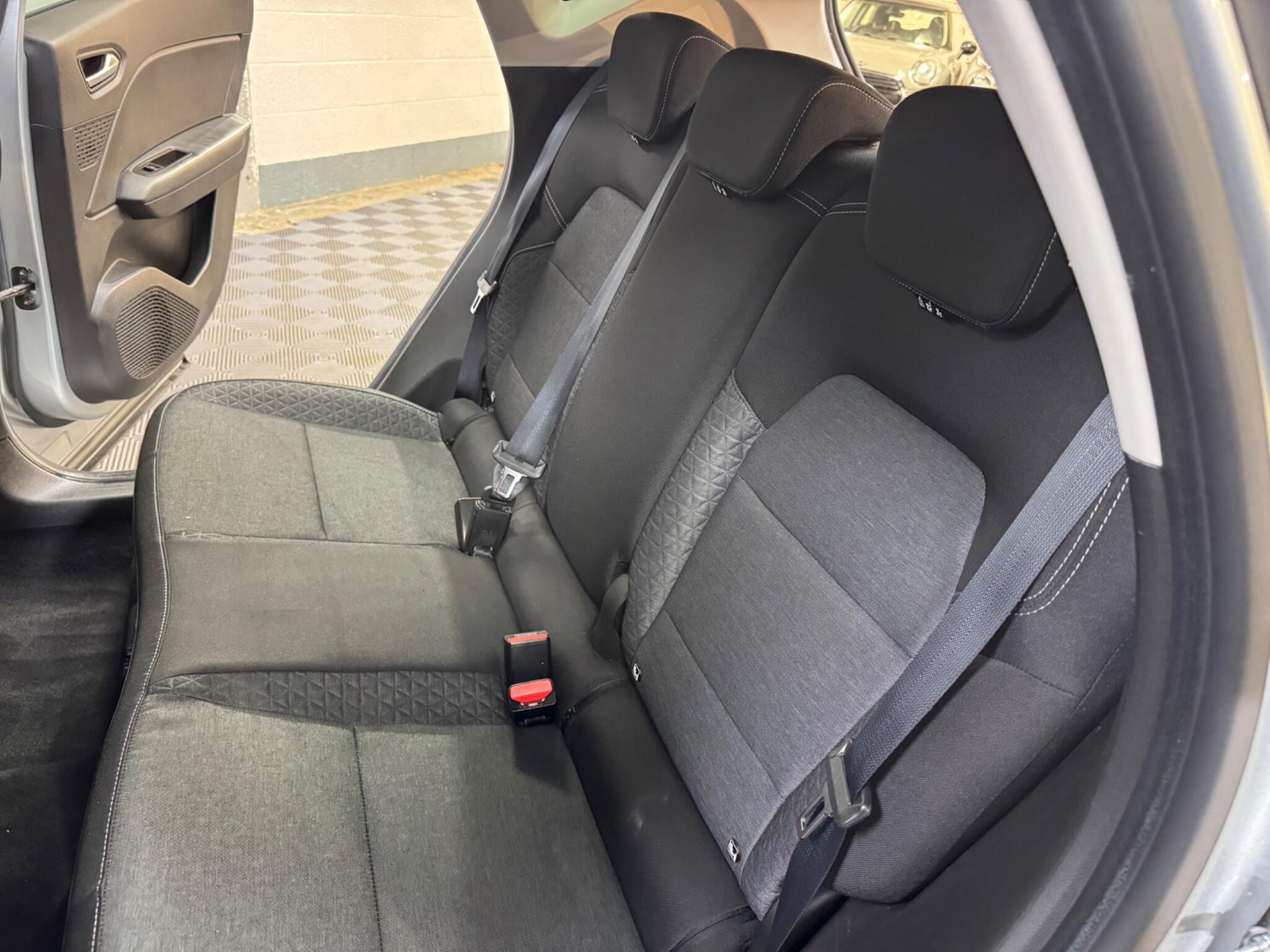 Renault Captur view 42