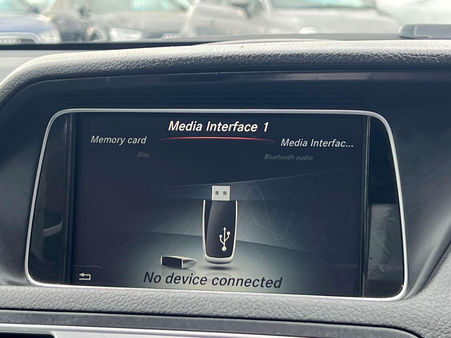 Mercedes-Benz E-Class view 24