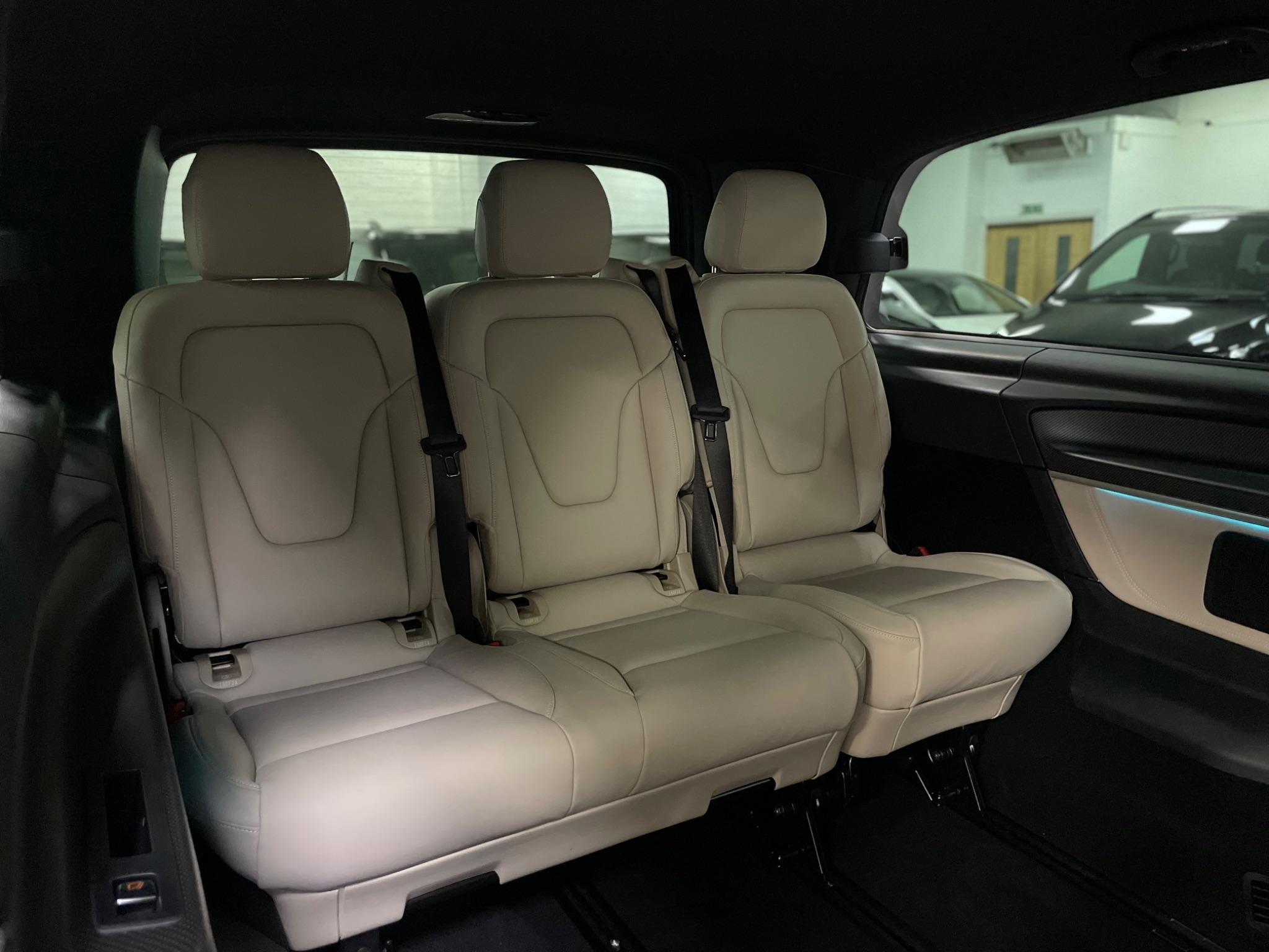 Mercedes-Benz V-Class view 10