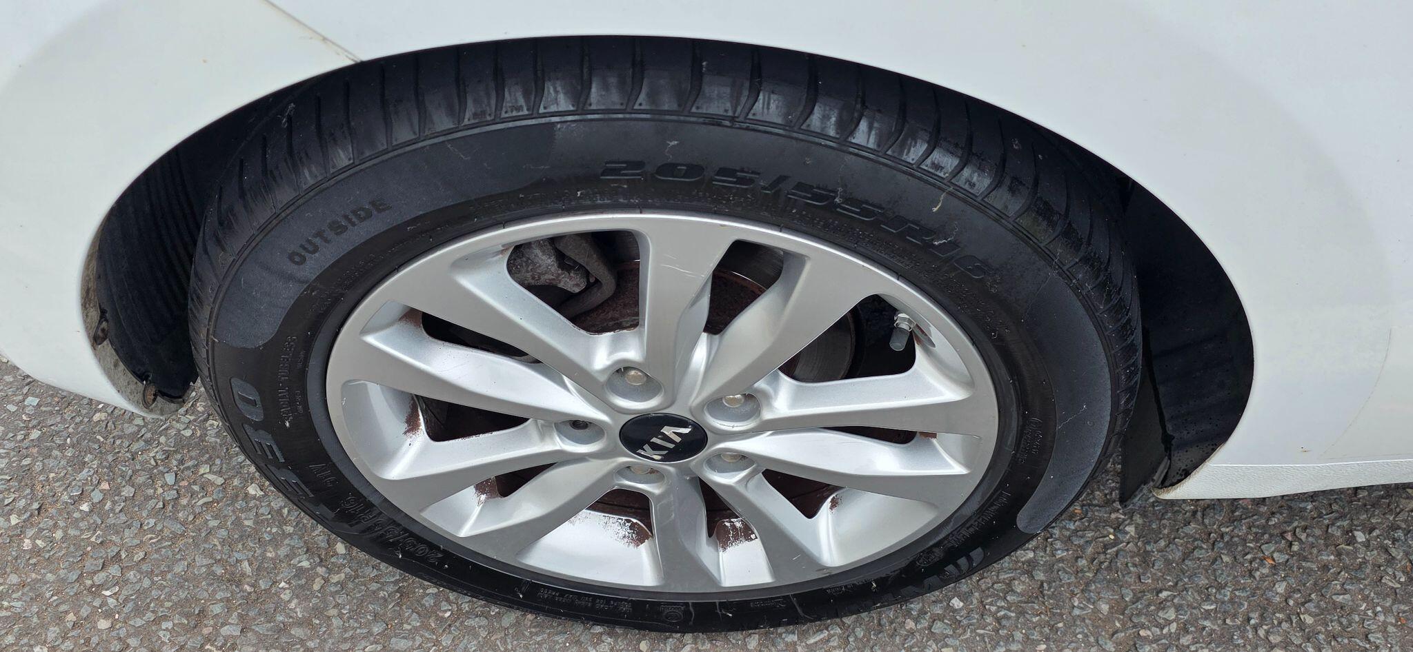 Kia ProCeed view 51