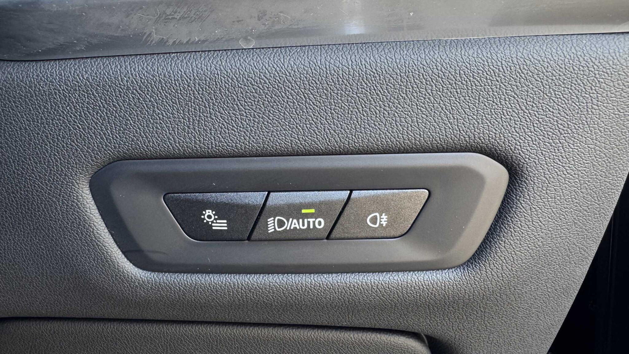 BMW X5 view 26
