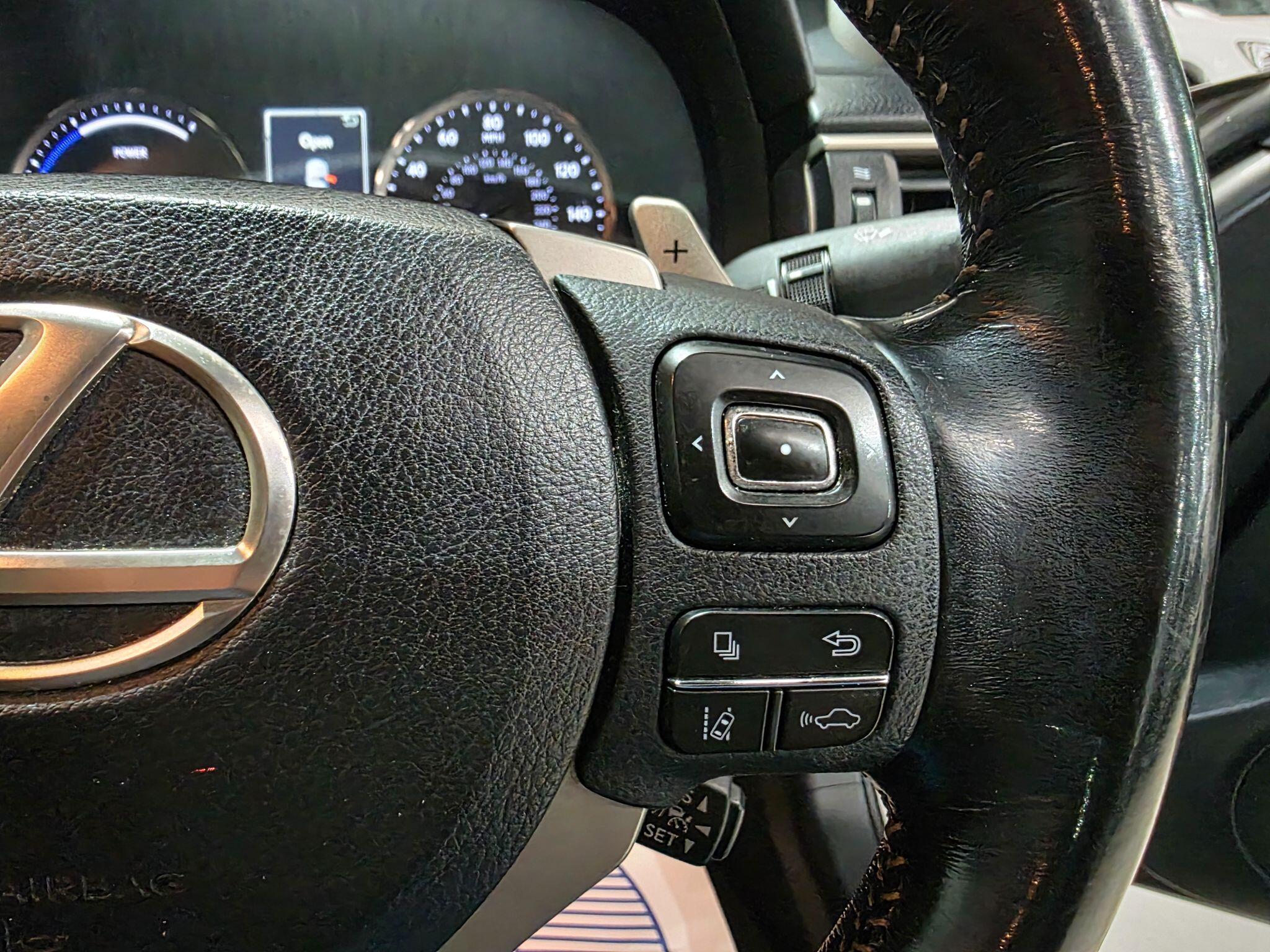 Lexus Is view 16
