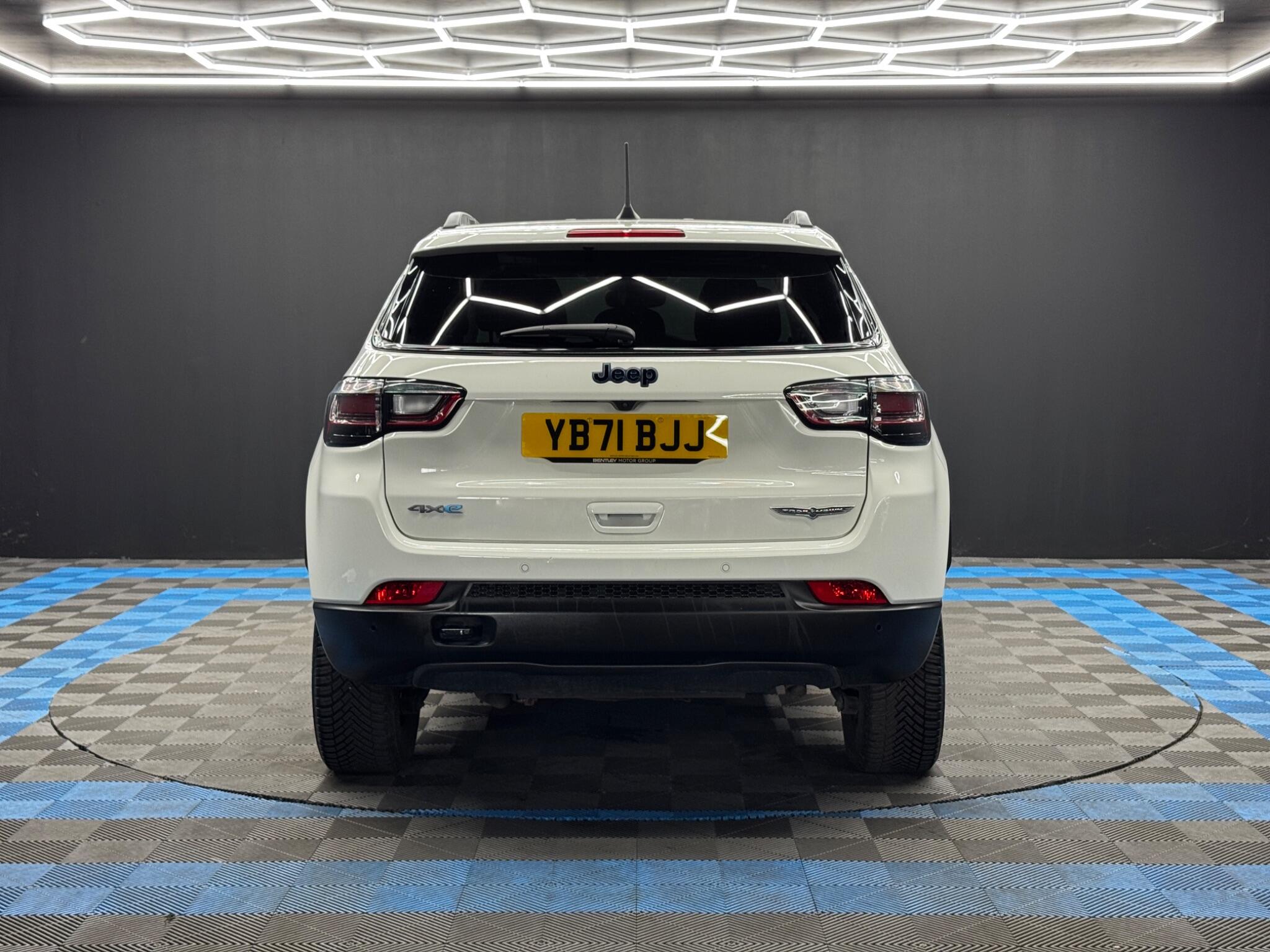 Jeep Compass view 6
