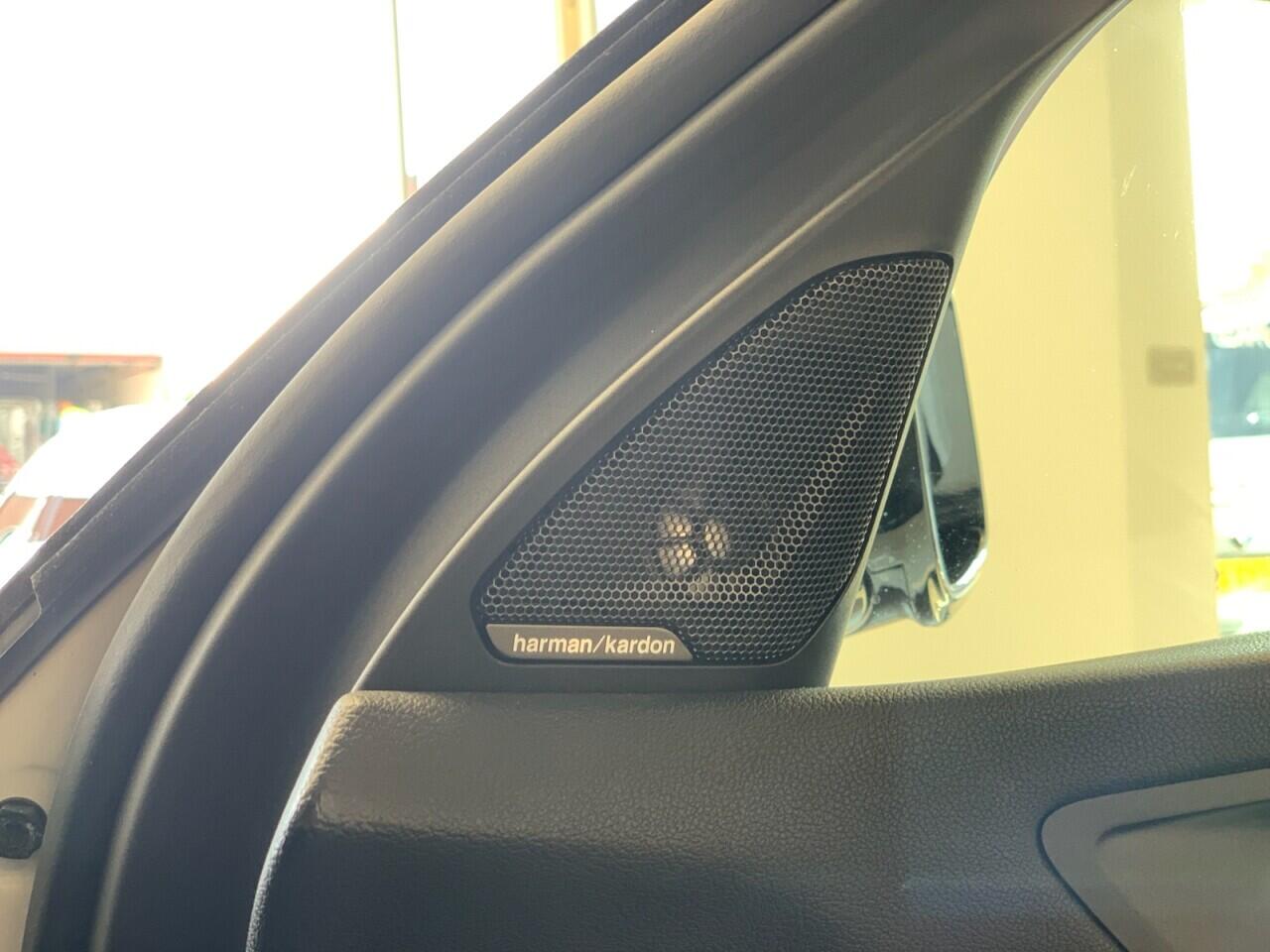 BMW 1 Series view 36