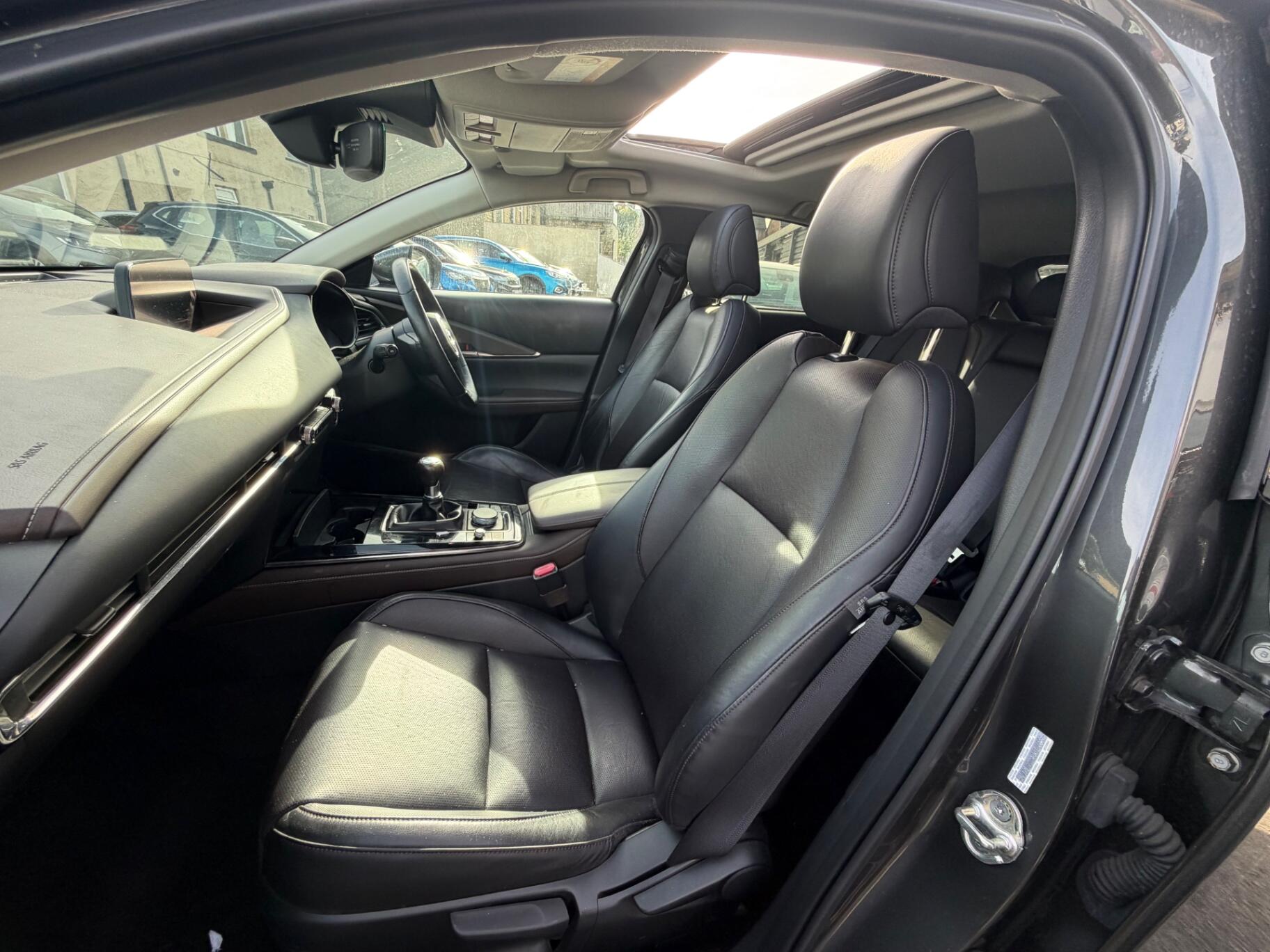 Mazda CX-30 view 13