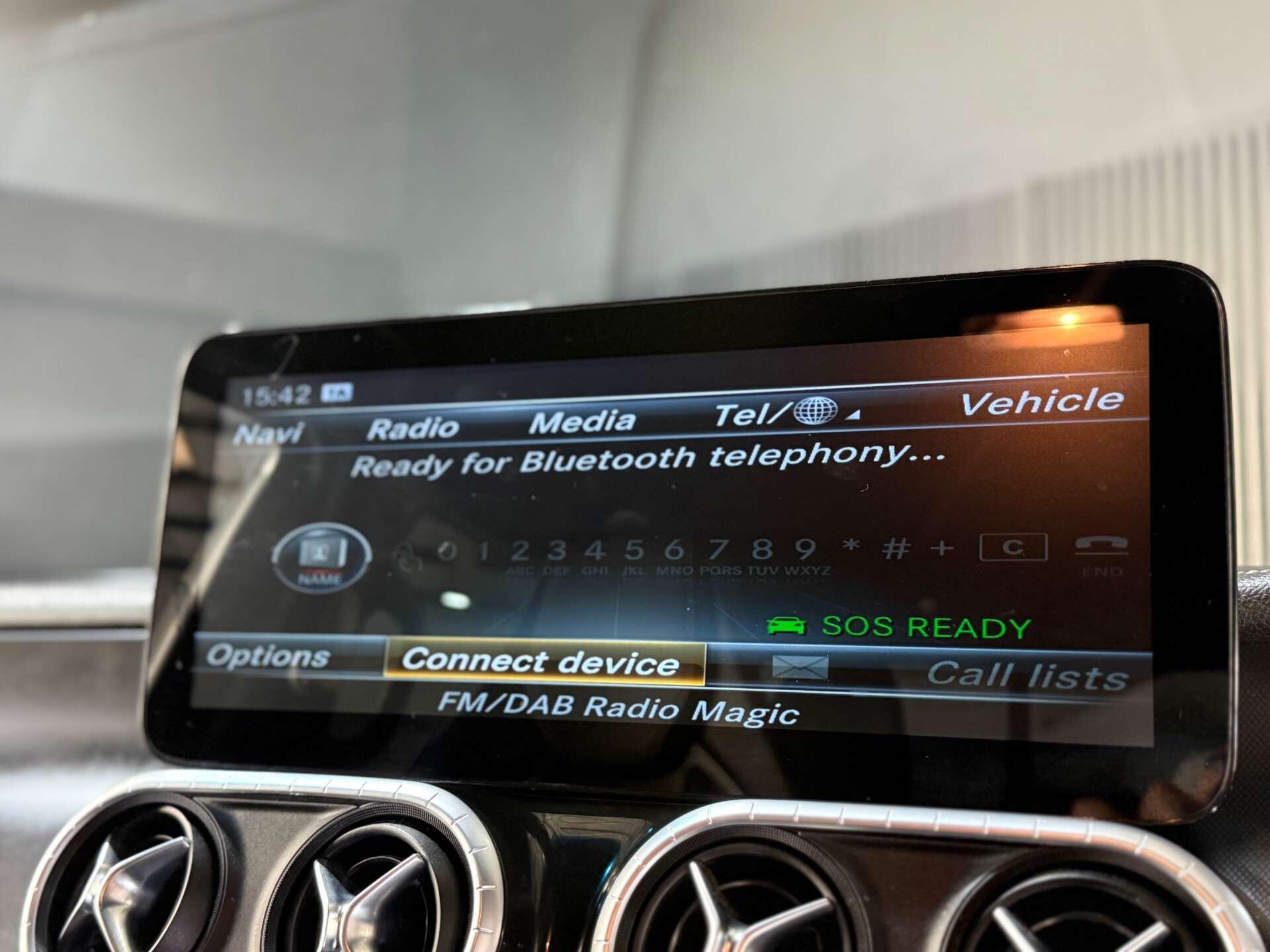 Mercedes-Benz X Class view 39