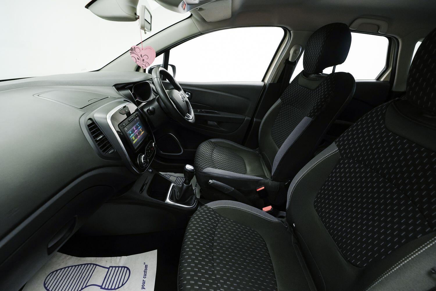 Renault Captur view 28