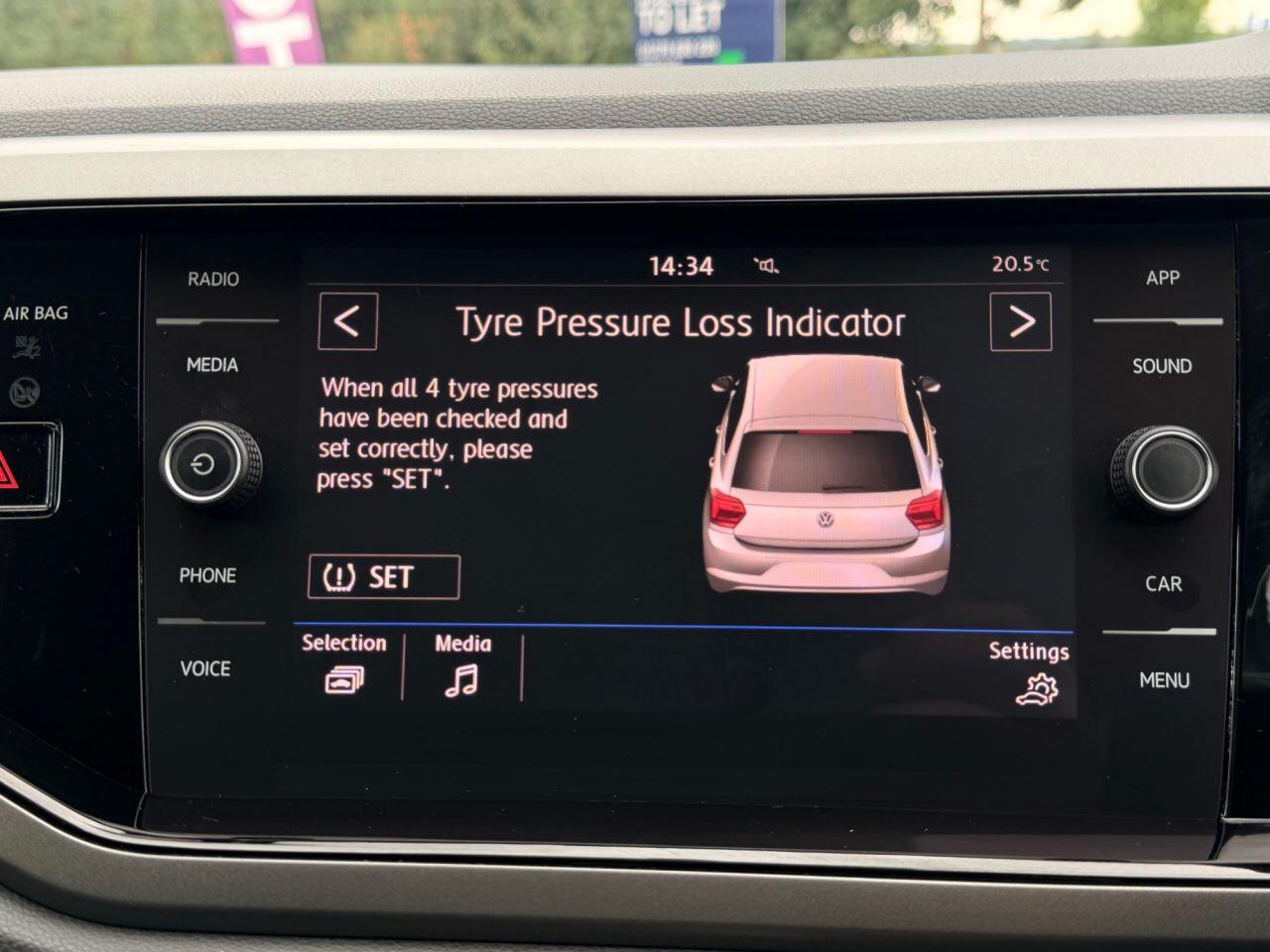 Volkswagen Polo view 43