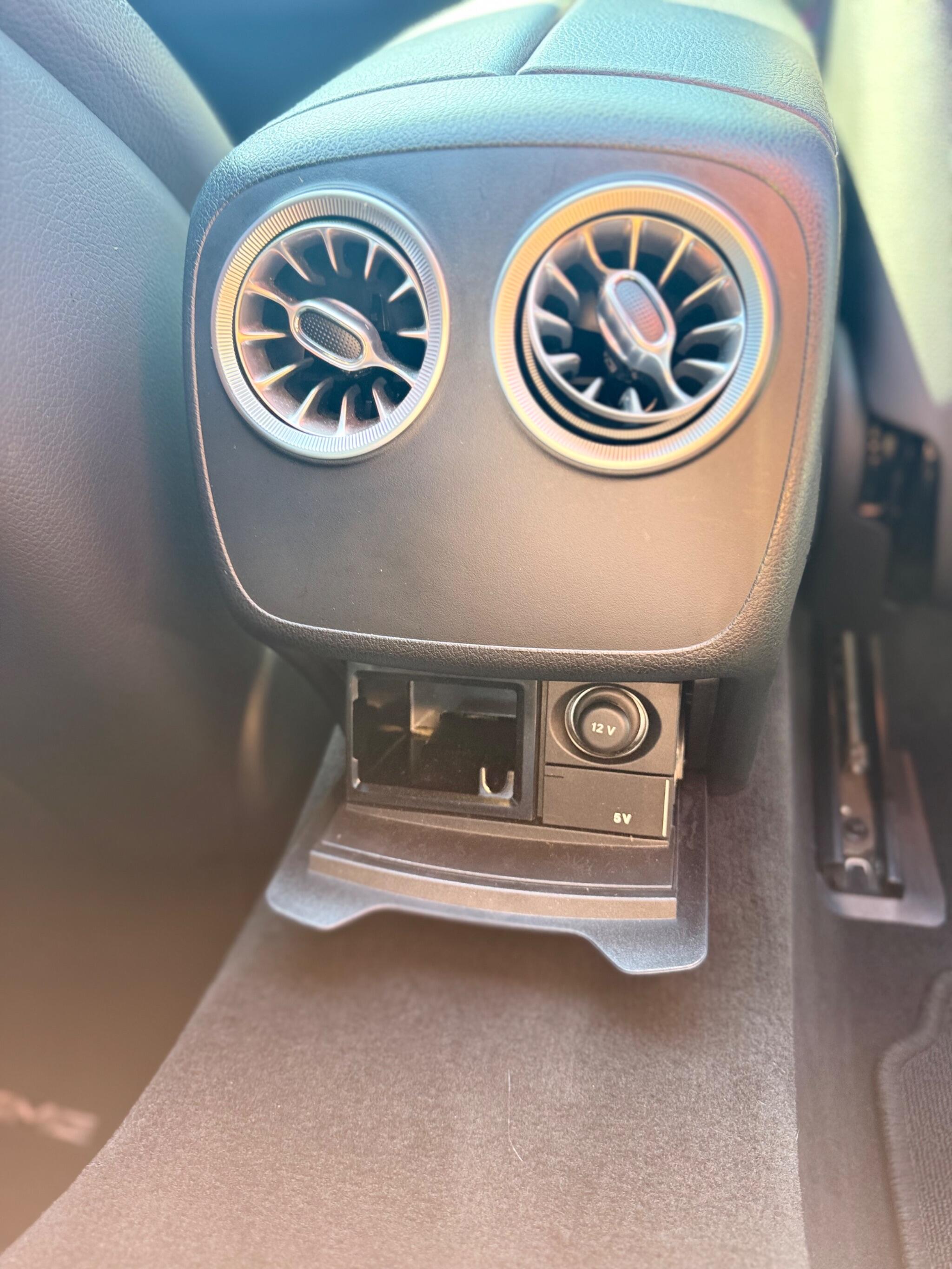 Mercedes-Benz E-Class view 20