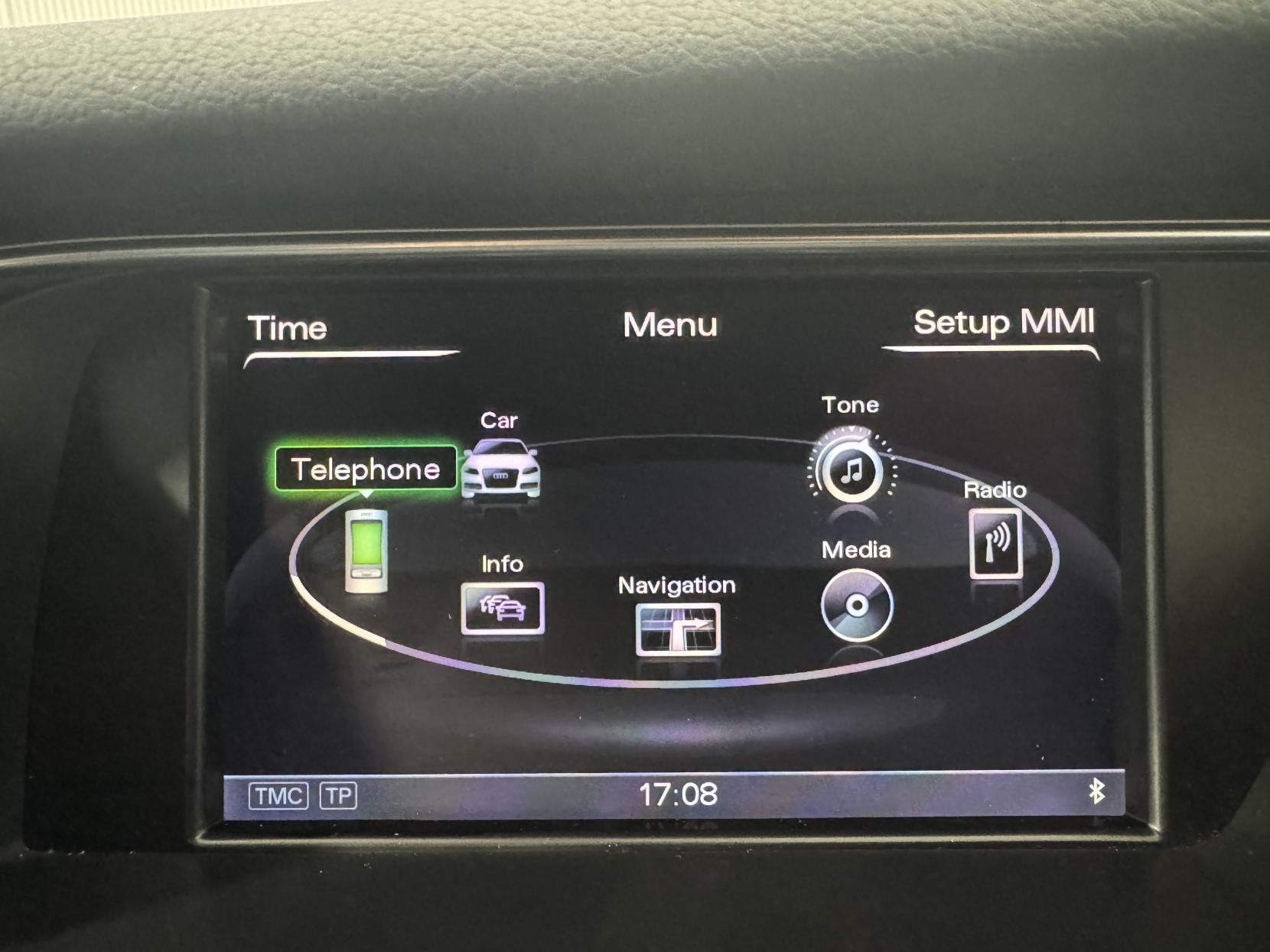 Audi A4 Avant view 70