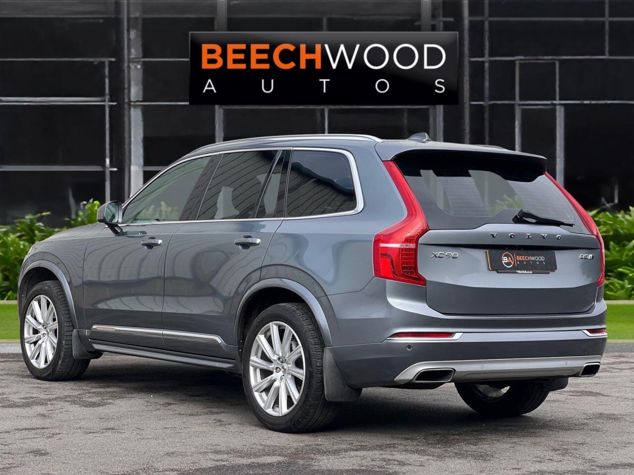 Volvo XC90 view 7