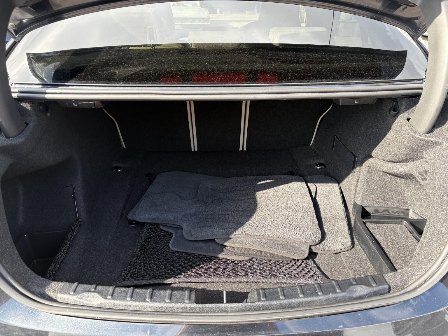 BMW 3 Series view 11