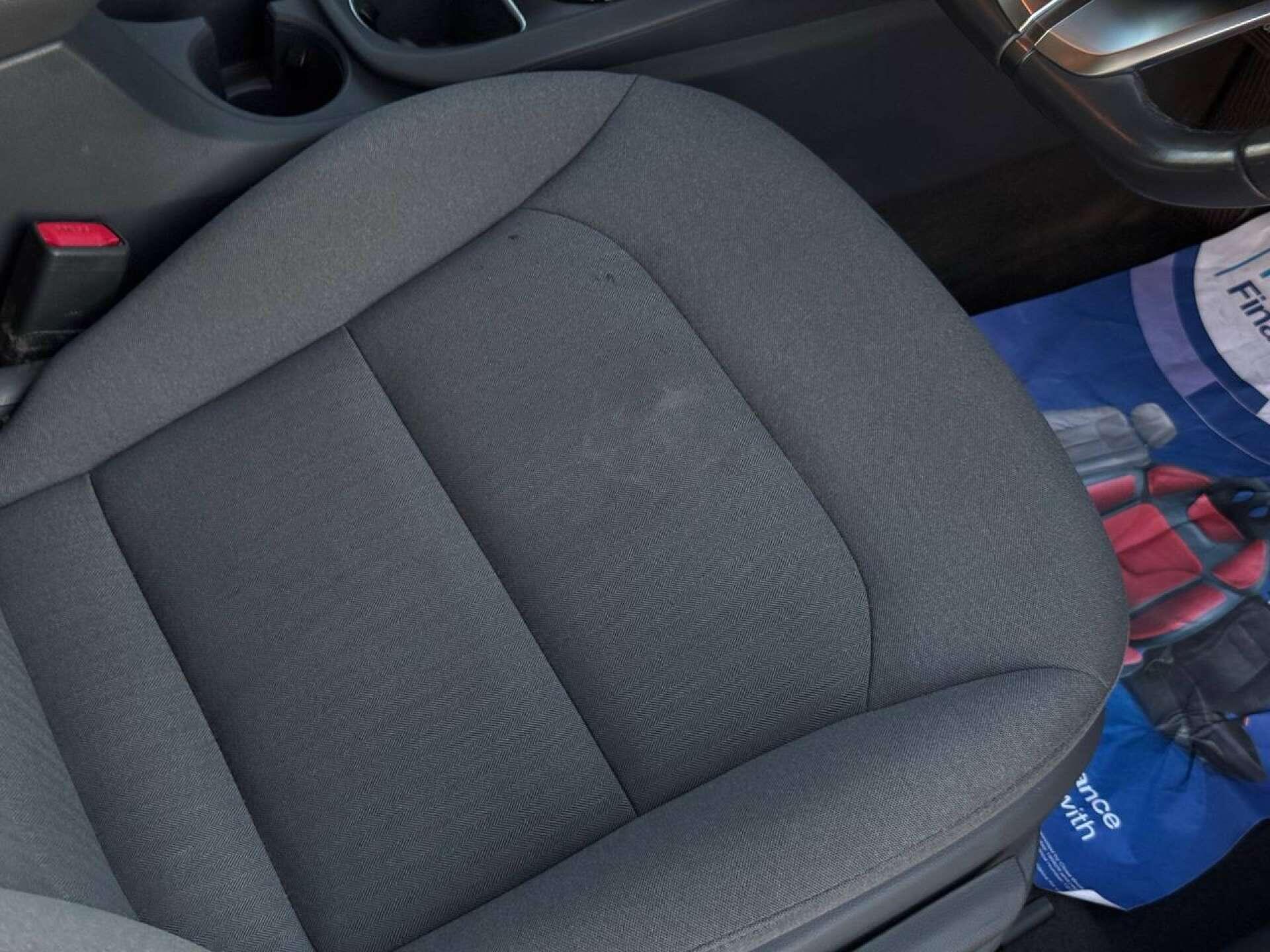 Hyundai Ioniq view 24