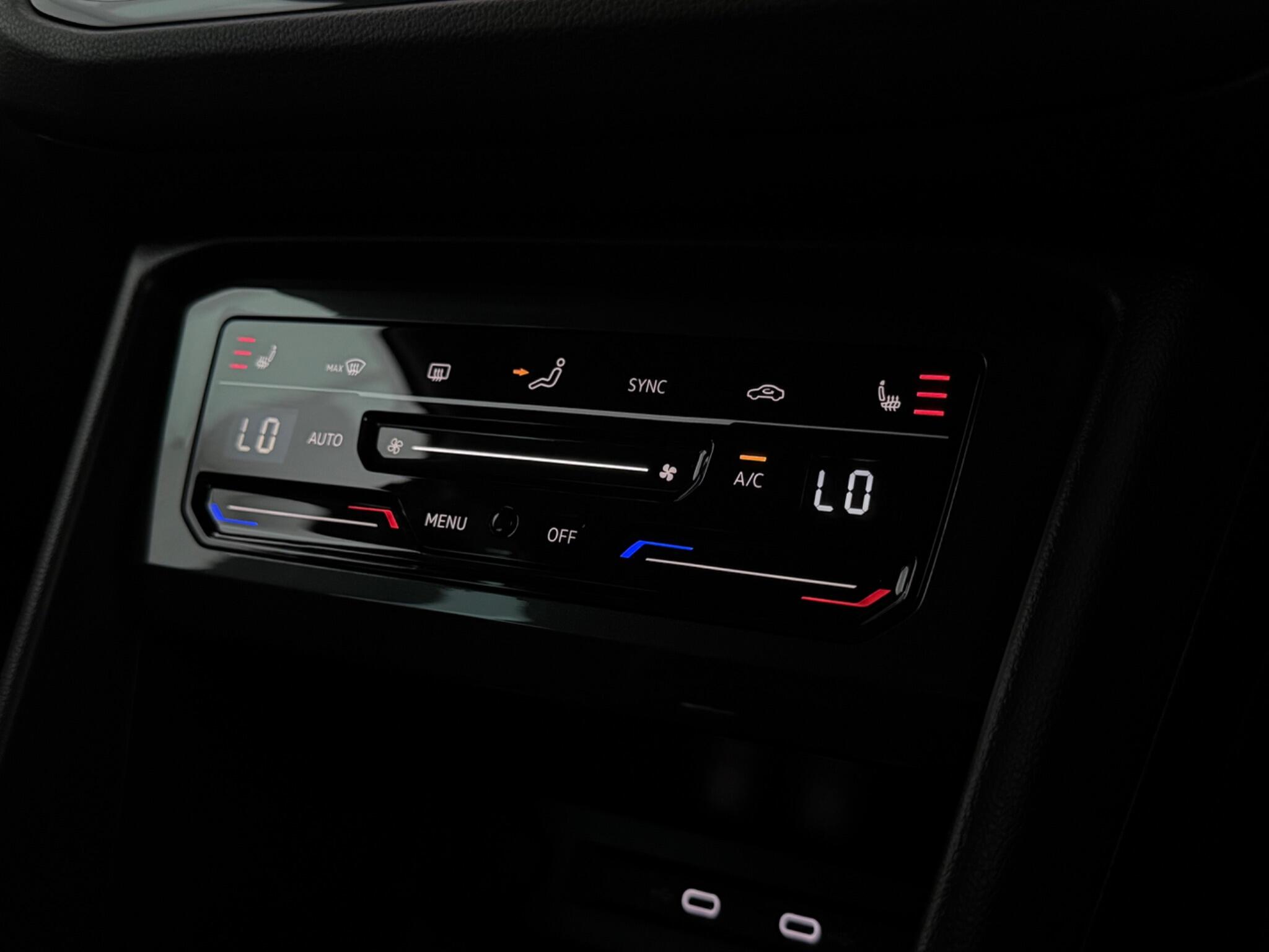 Volkswagen Tiguan view 21