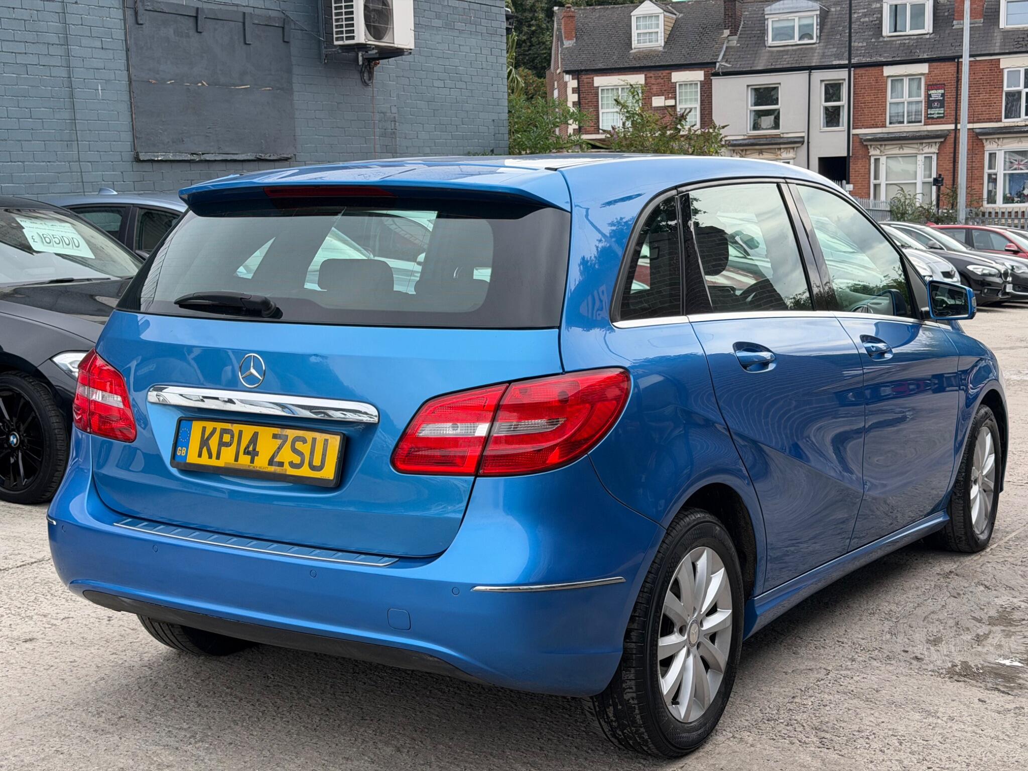 Mercedes-Benz B-Class view 4
