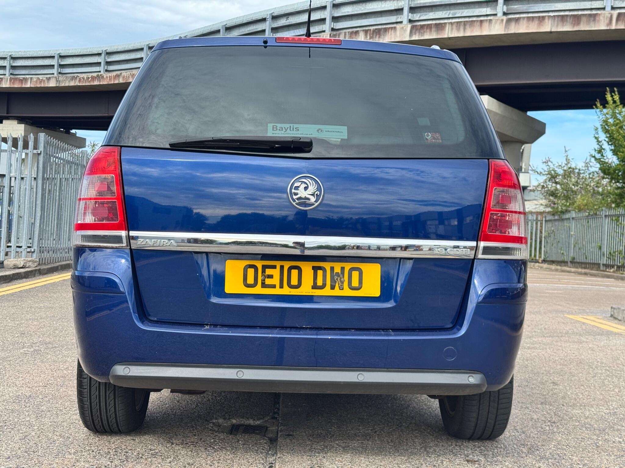 Vauxhall Zafira view 13