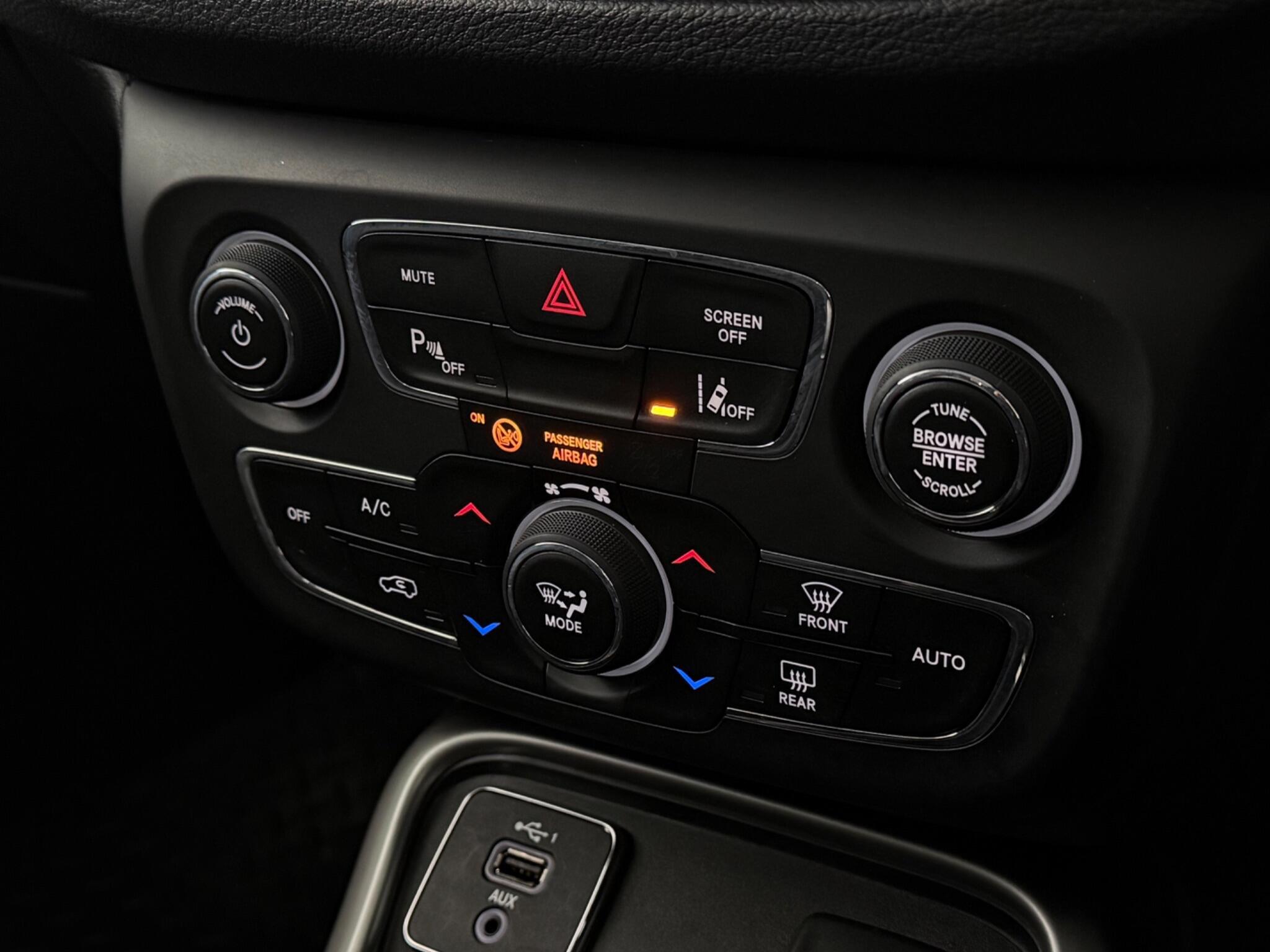 Jeep Compass view 18
