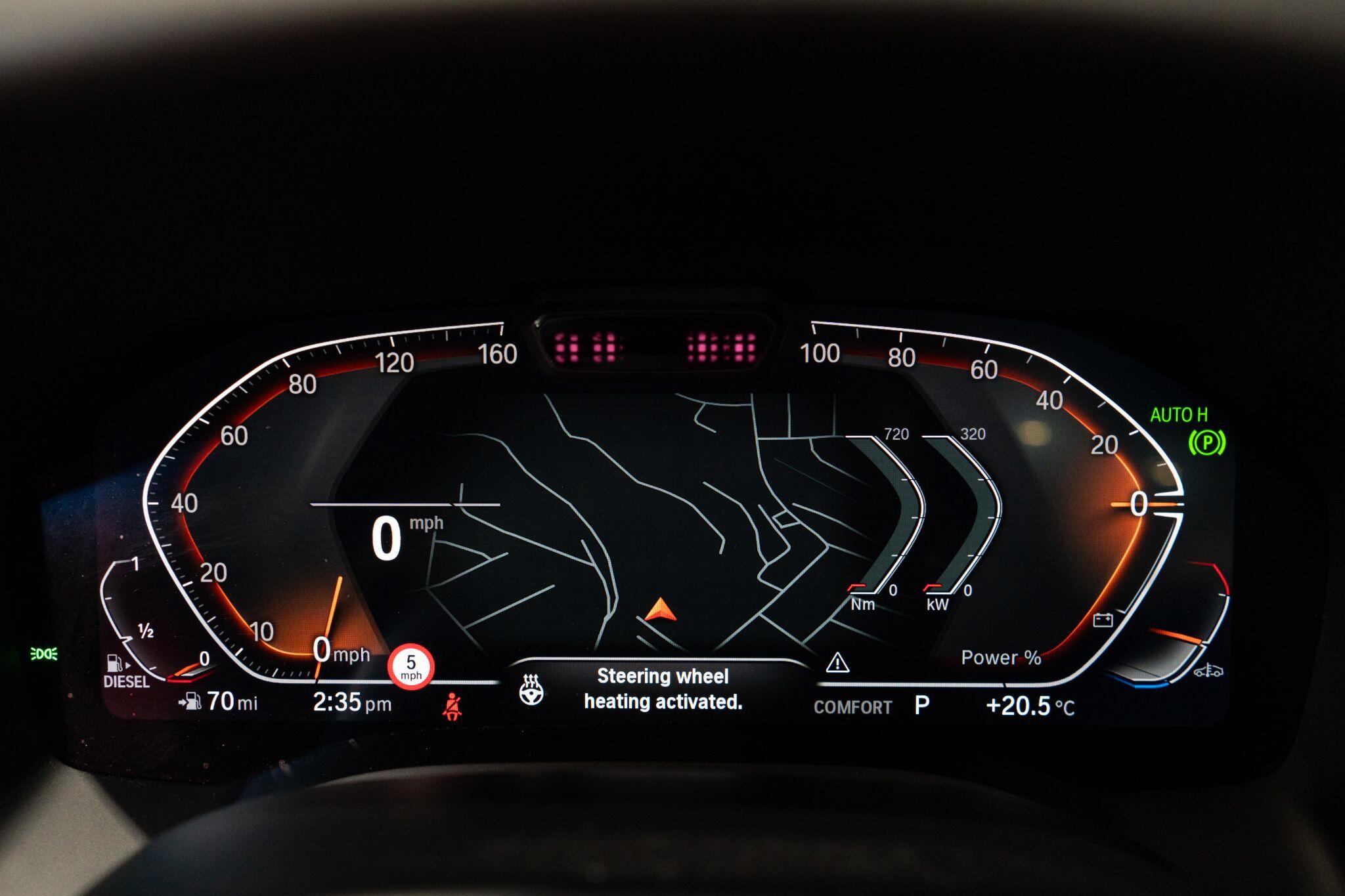 BMW 8 Series view 37