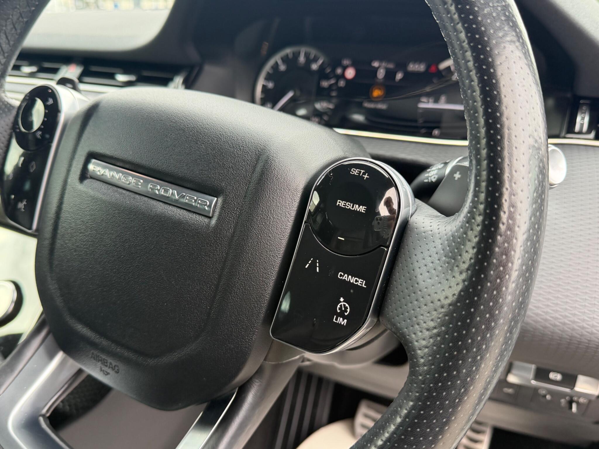 Land Rover Range Rover Evoque view 15