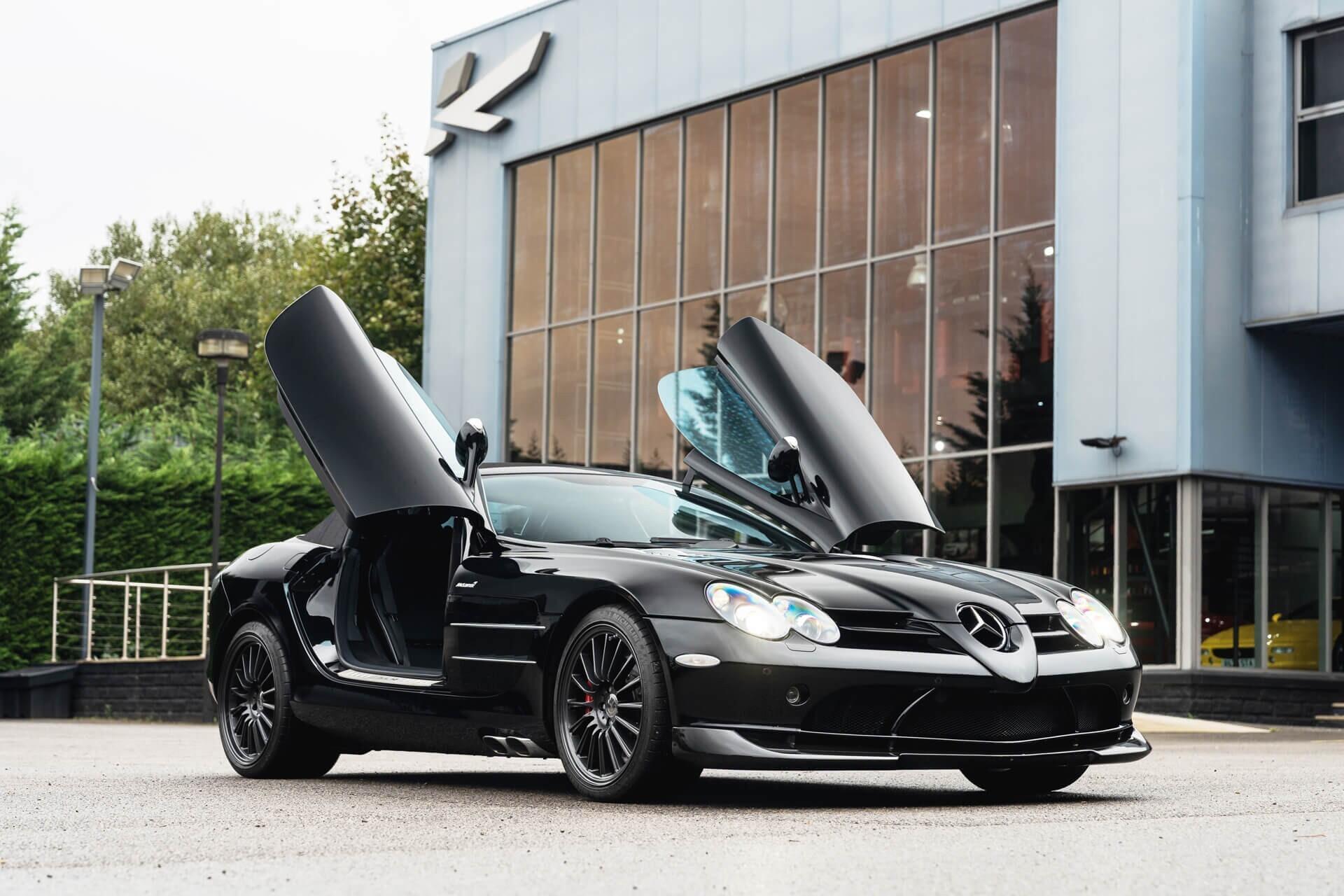 Mercedes-Benz SLR view 43