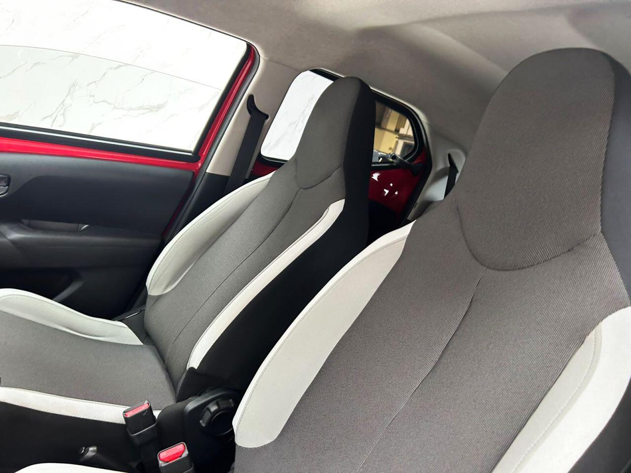 Toyota Aygo view 14