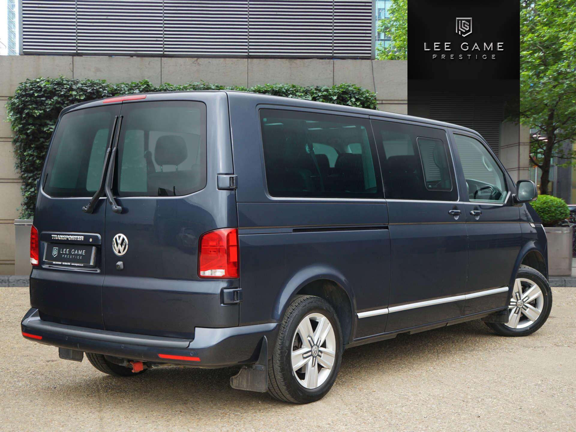 Volkswagen Transporter view 6