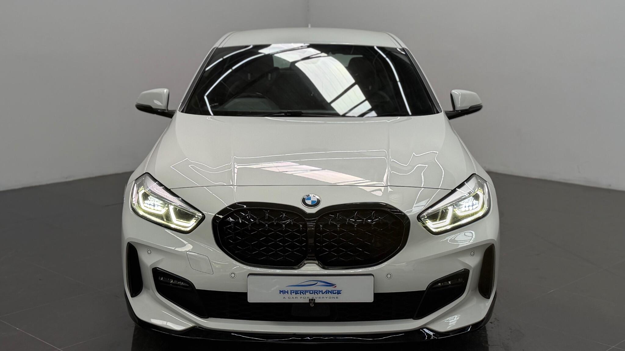 BMW 1 Series view 2