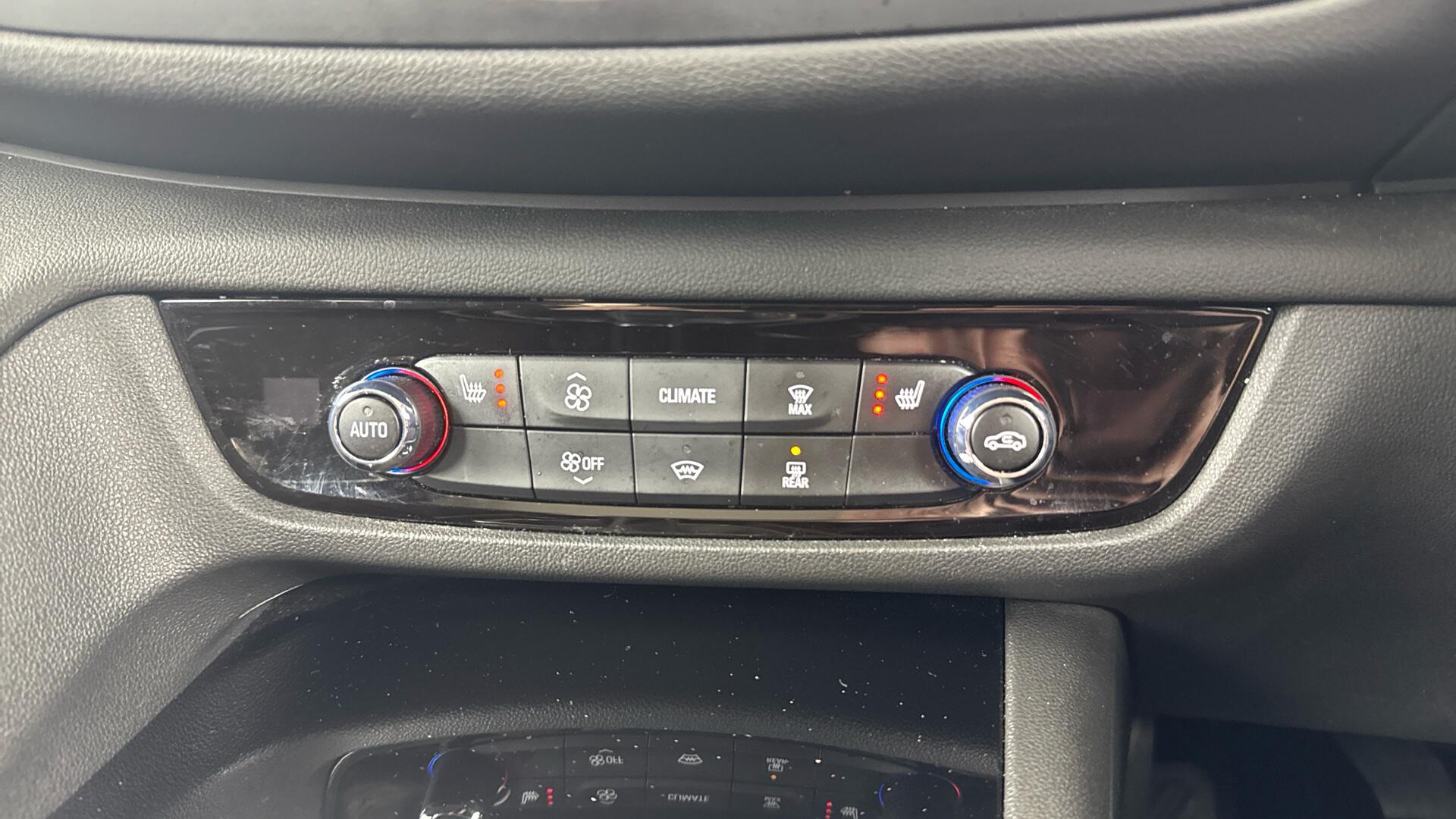 Vauxhall Insignia view 33