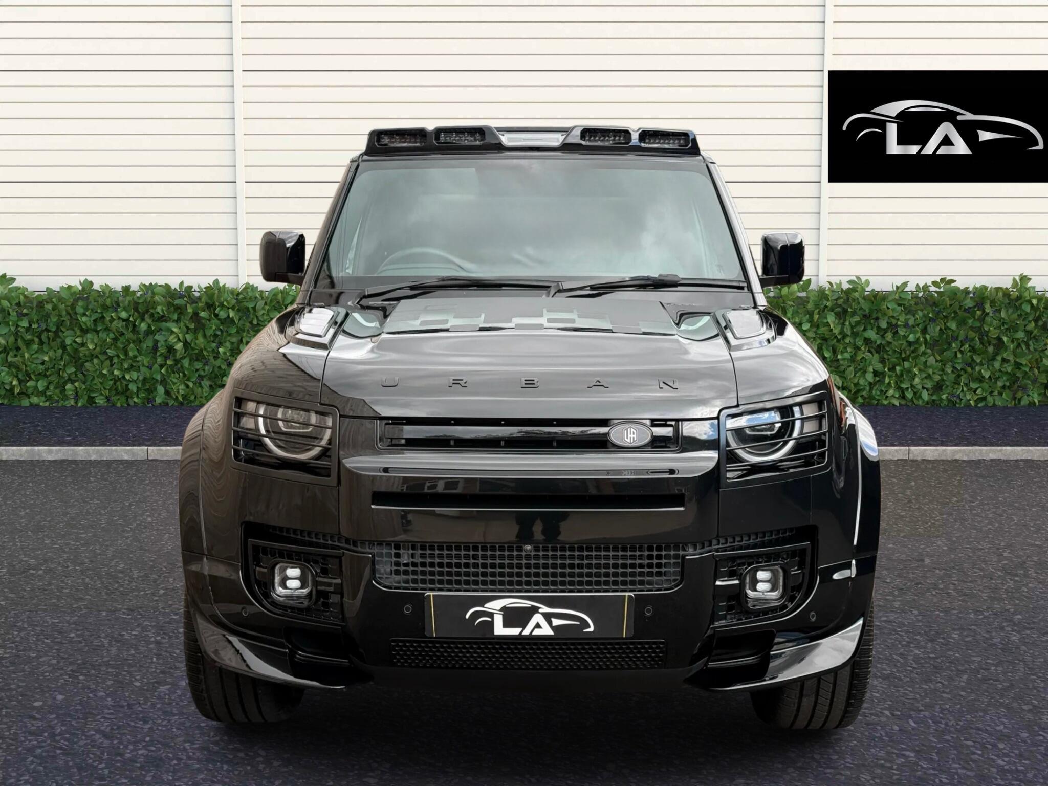 Land Rover Defender view 4