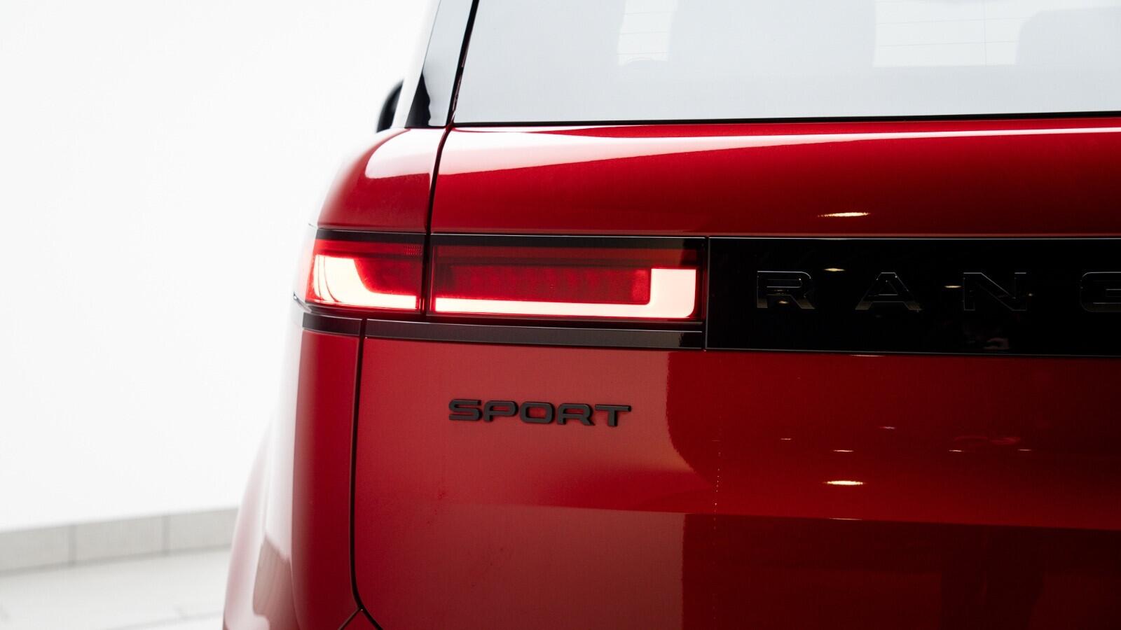 Land Rover Range Rover Sport view 40