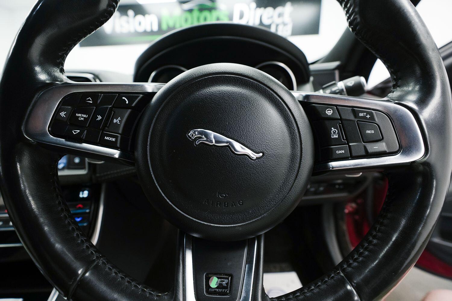 Jaguar Xe view 24