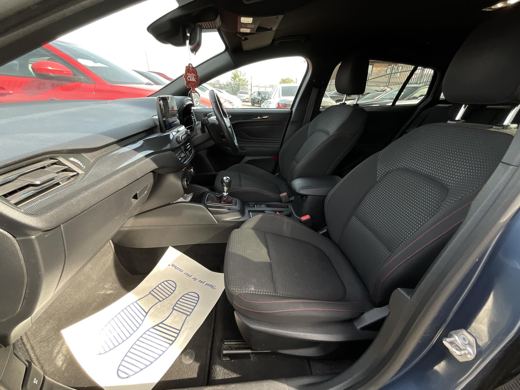Ford Focus view 18