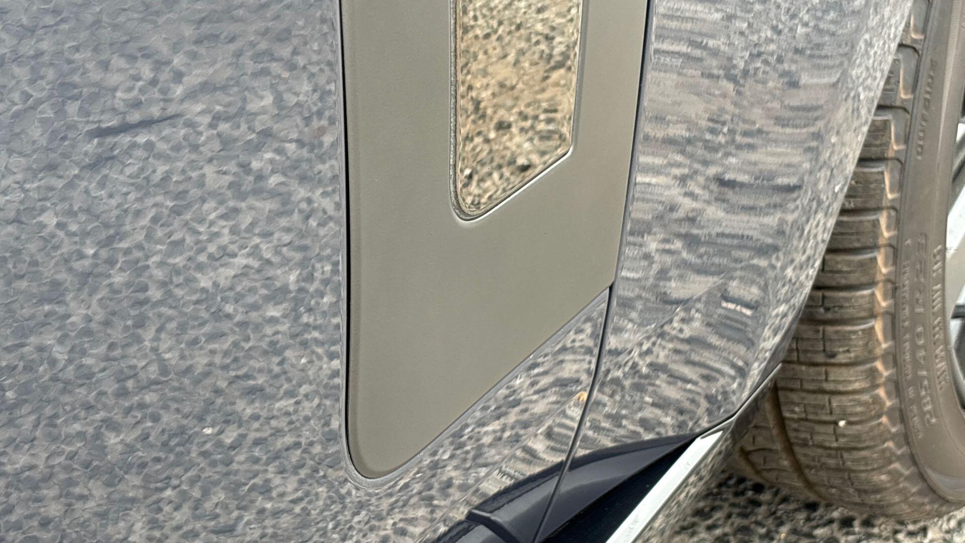 Land Rover Range Rover view 25